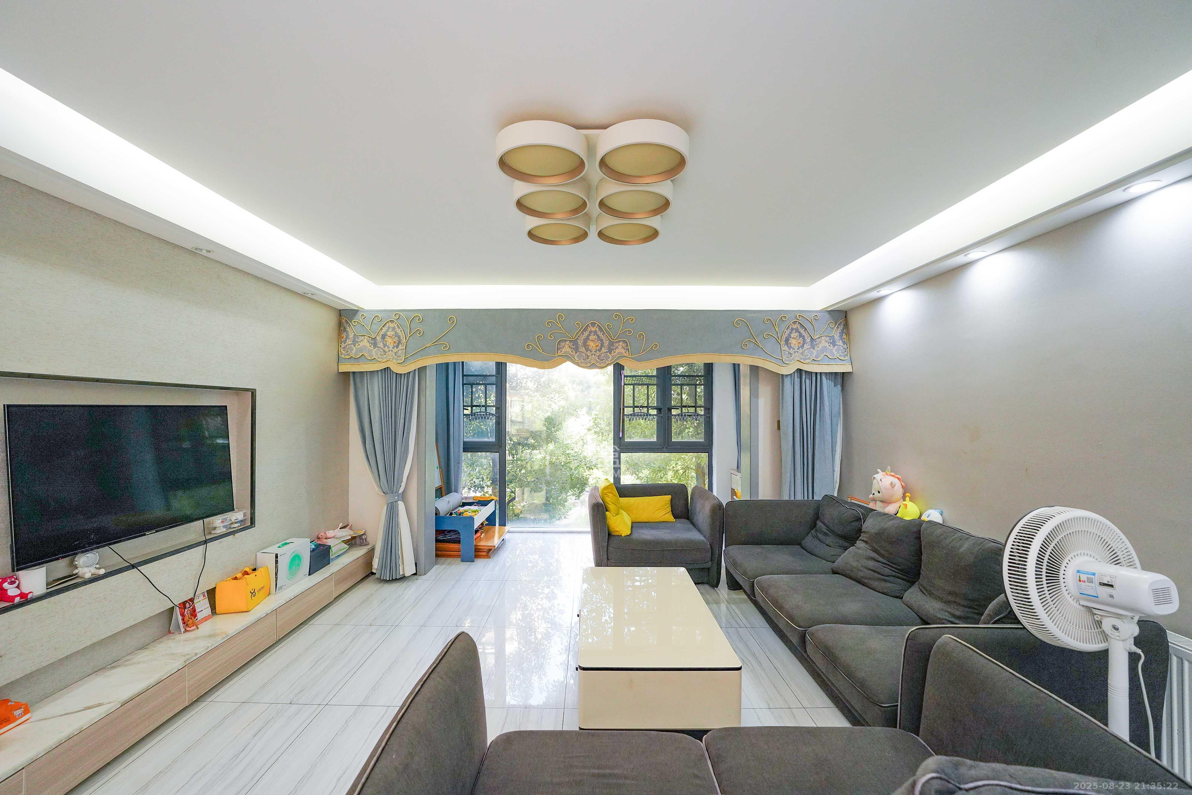 五矿紫湖香醍  4室2厅2卫    130.0万 五矿紫湖香醍  4室2厅2卫    130.0万