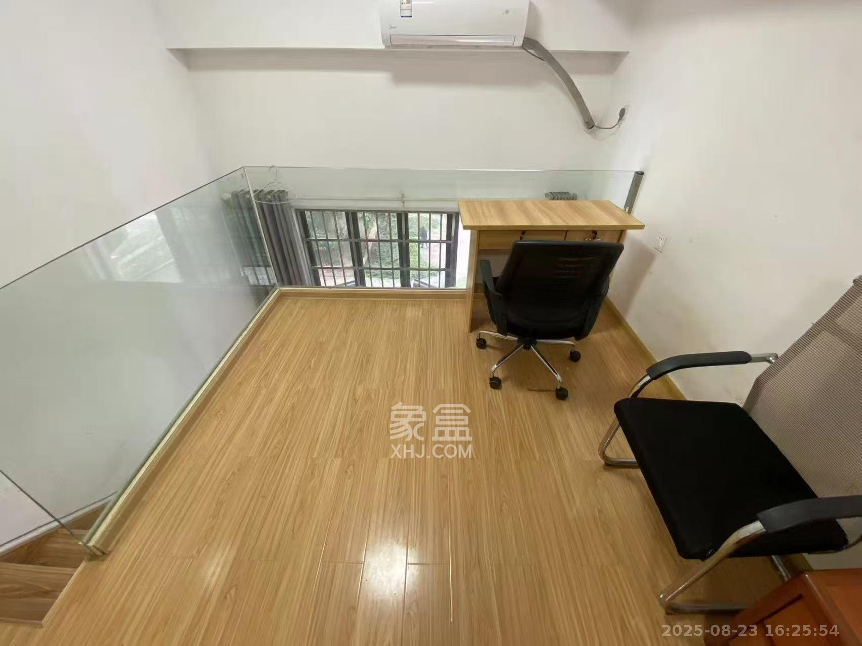 米兰春天  1室1厅1卫    1100.0元/月 米兰春天  1室1厅1卫    1100.0元/月室内图