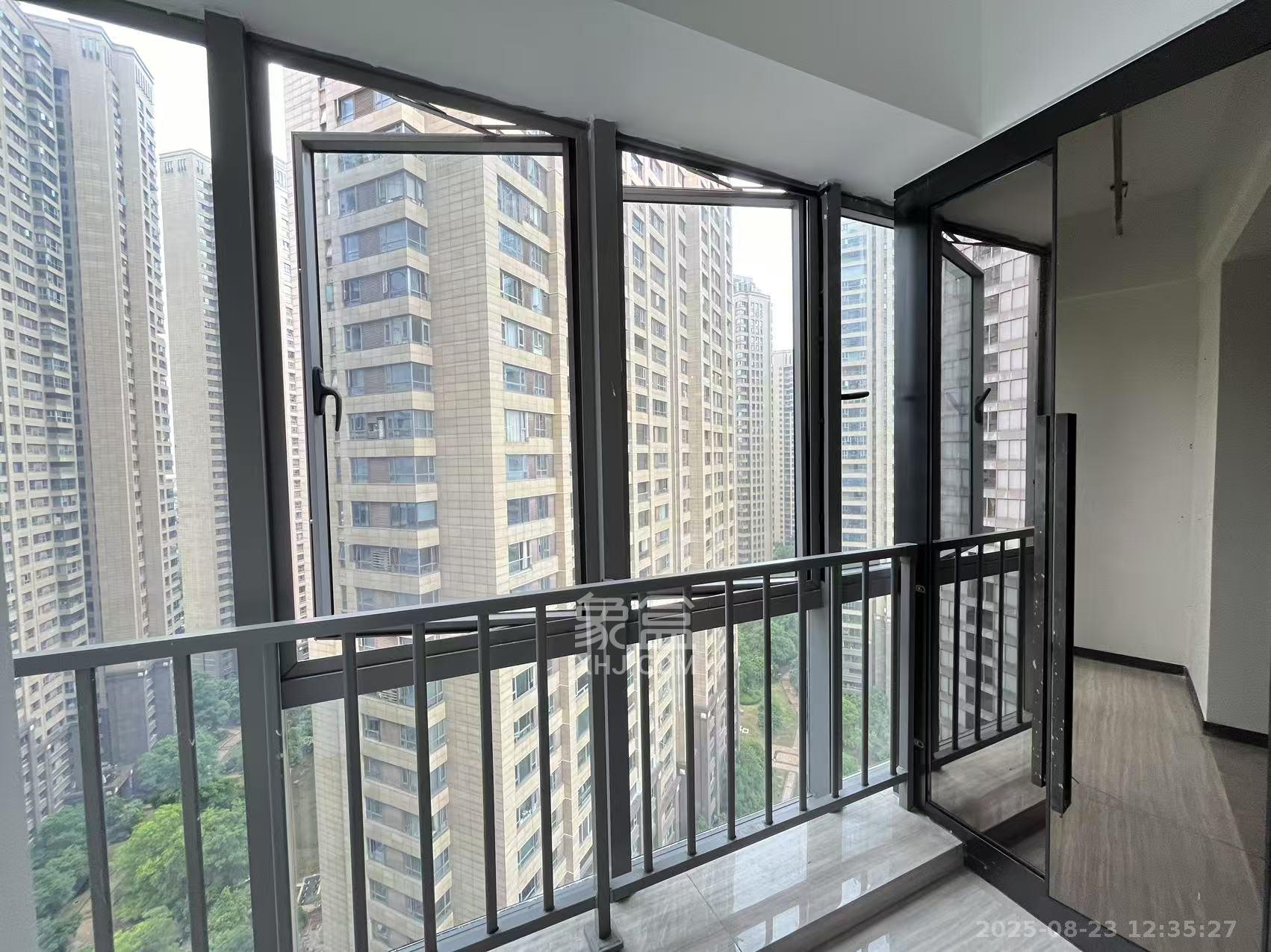 保利国际广场 1室1厅1卫 2600.0元/月 保利国际广场 1室1厅1卫 2600.0元/月室内图