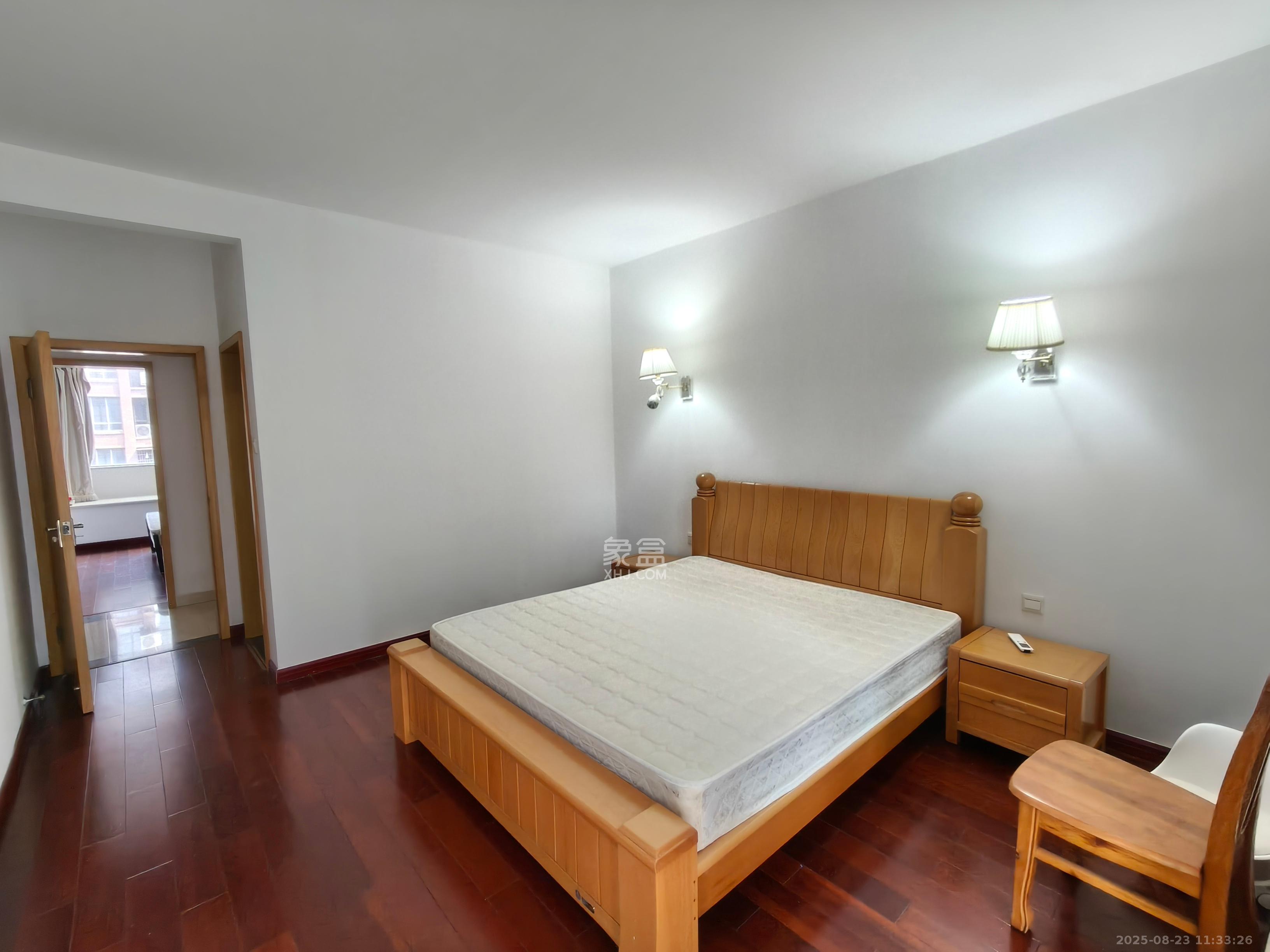 奥林匹克花园  3室2厅2卫    3300.0元/月室内图