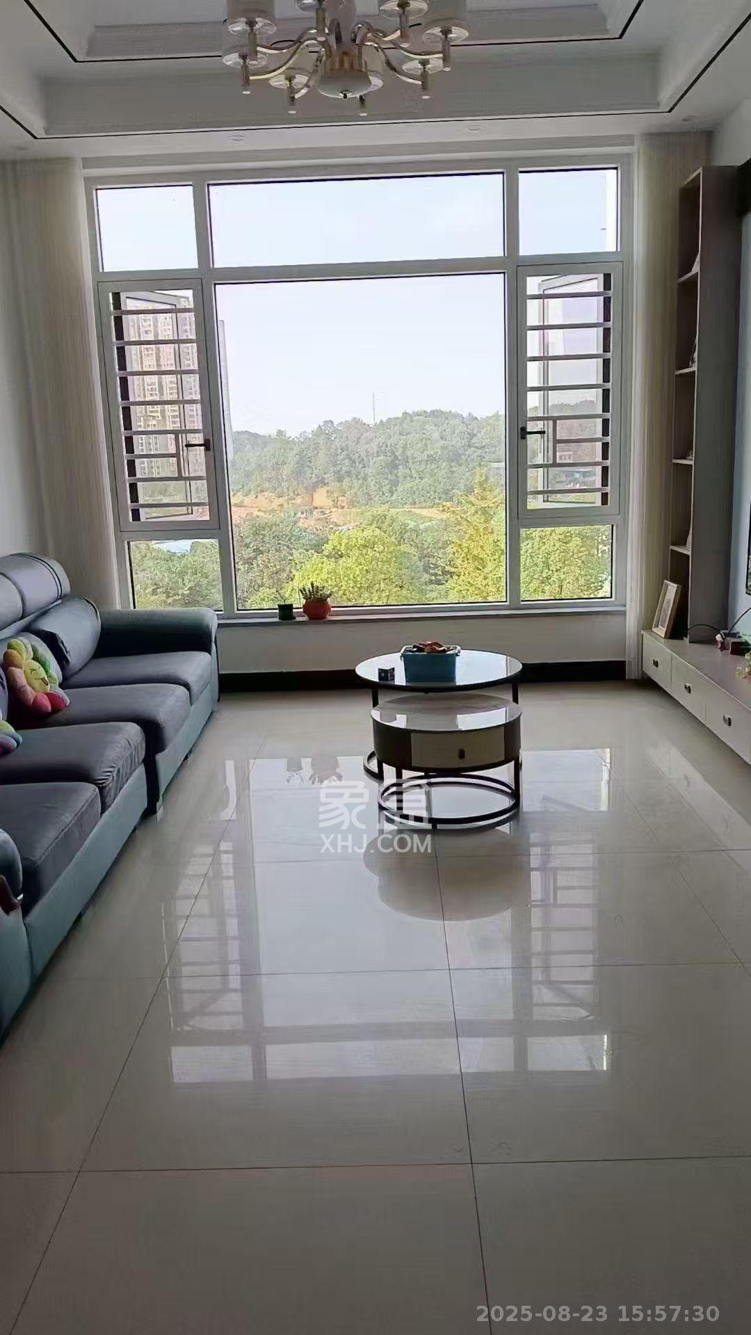 青山家园 3室2厅1卫 1400.0元/月 青山家园 3室2厅1卫 1400.0元/月室内图