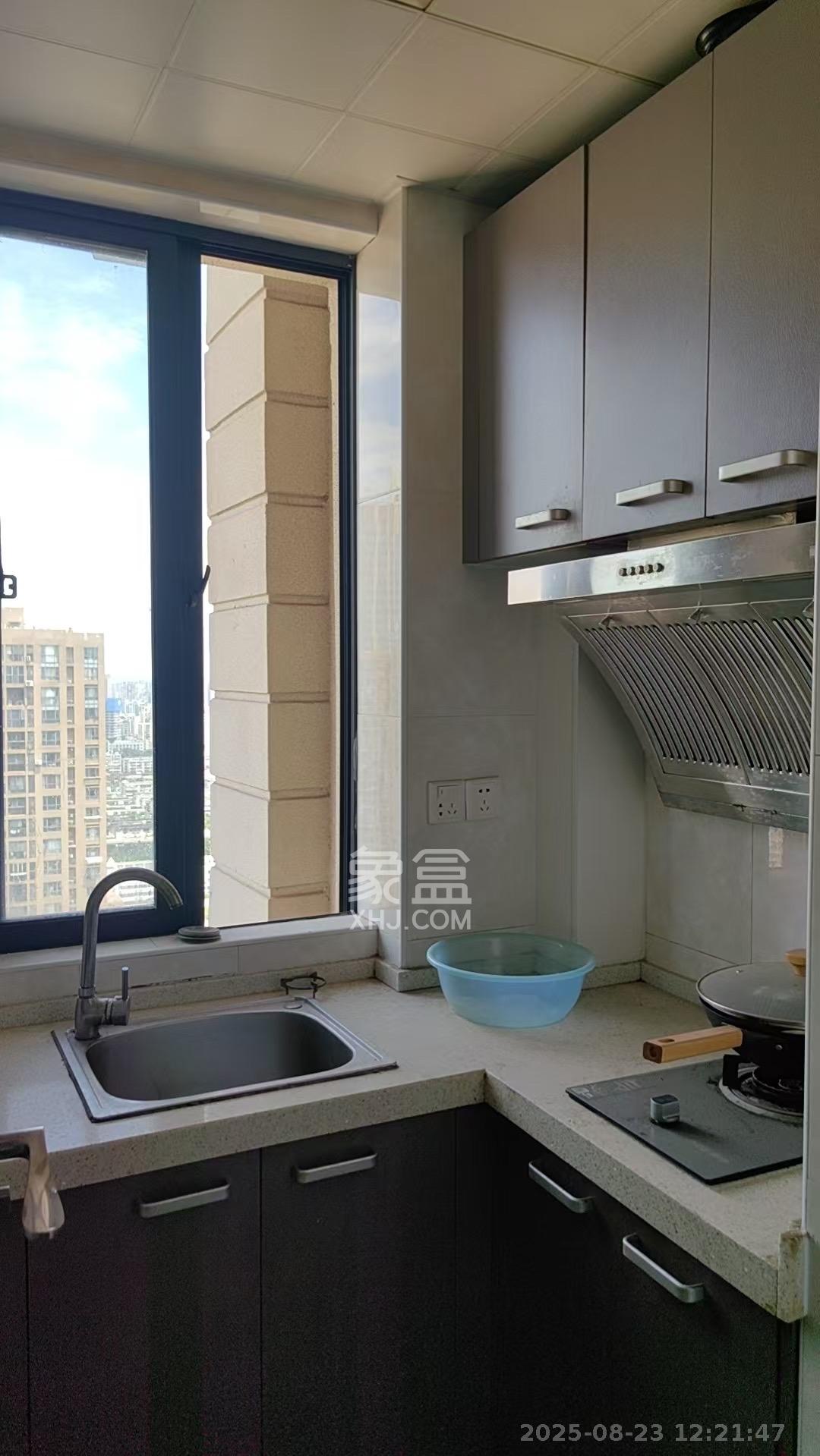 阳光锦城  1室1厅1卫    1500.0元/月 阳光锦城  1室1厅1卫    1500.0元/月室内图