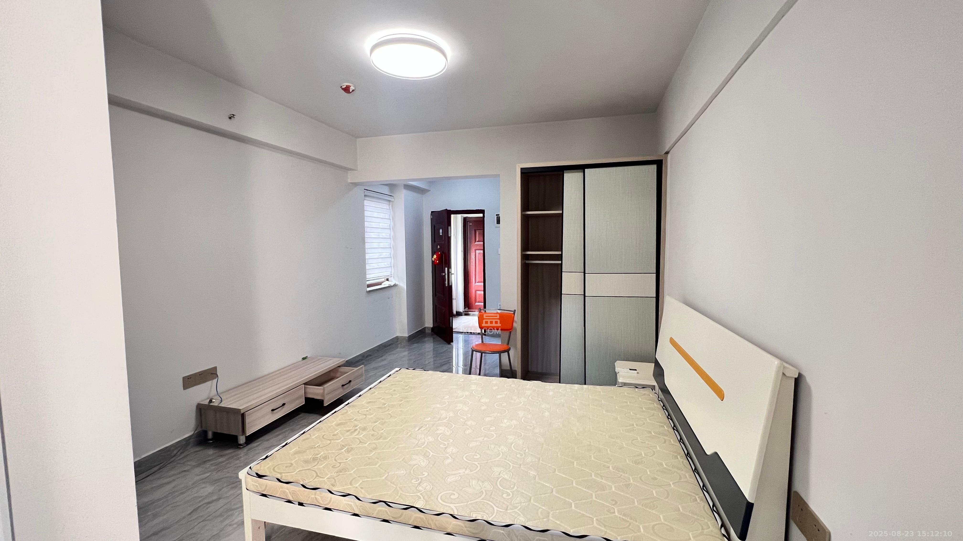 金房奥斯卡  1室1厅1卫    1100.0元/月 金房奥斯卡  1室1厅1卫    1100.0元/月