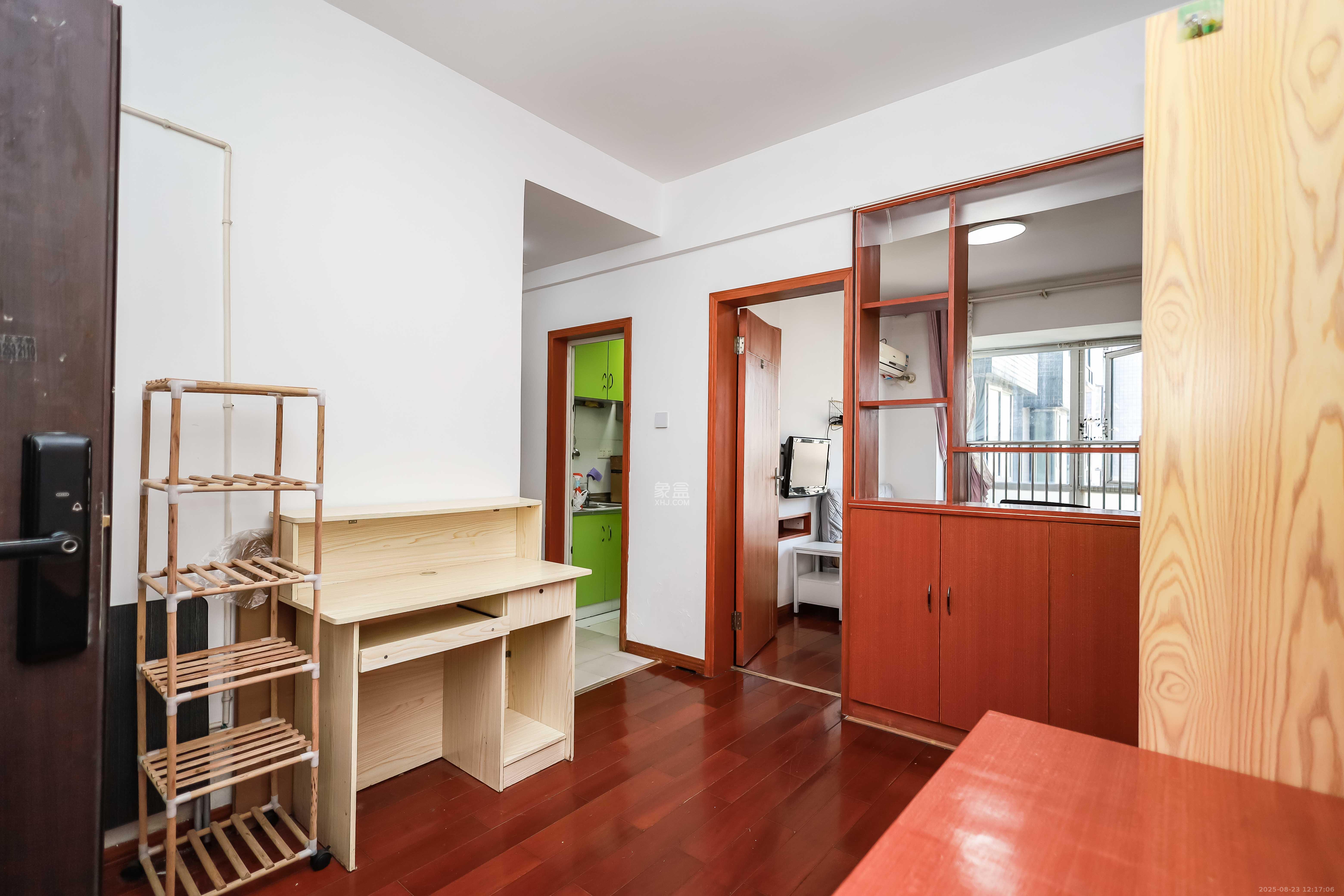 未来城科学家园  1室1厅1卫    30.0万 未来城科学家园  1室1厅1卫    30.0万客厅