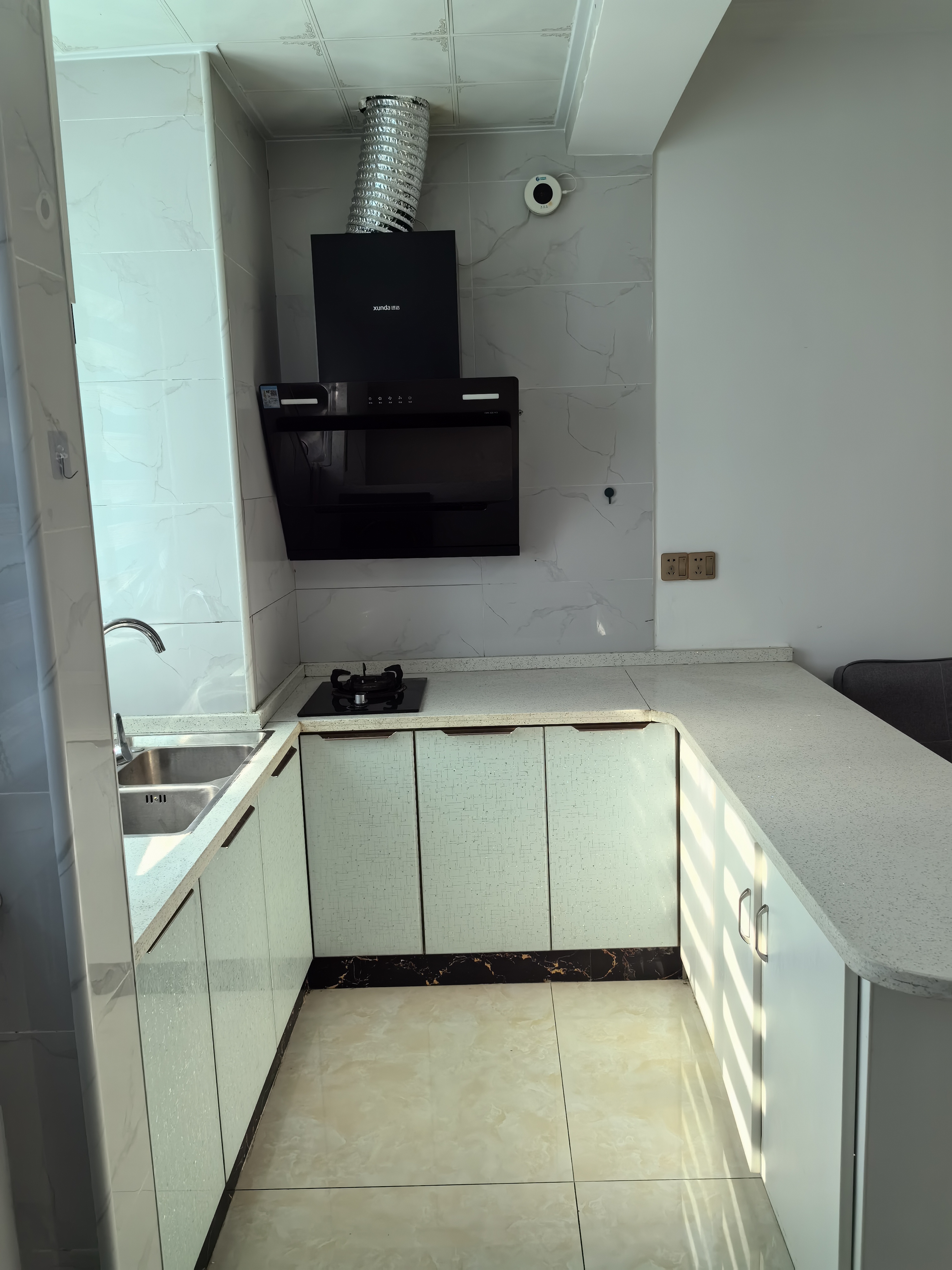 盛世时代广场  1室1厅1卫    1000.0元/月室内图