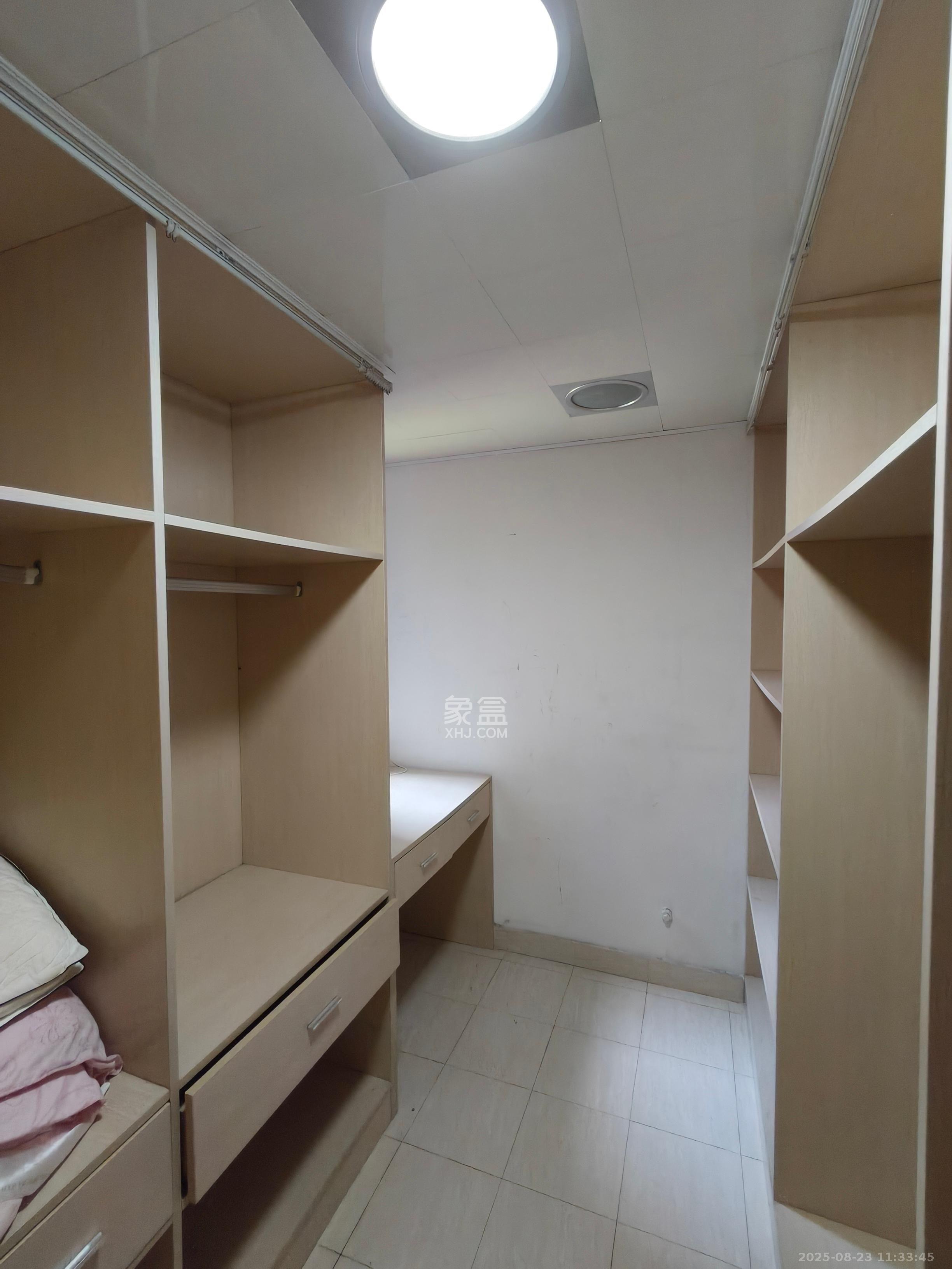 奥林匹克花园  3室2厅2卫    3300.0元/月室内图