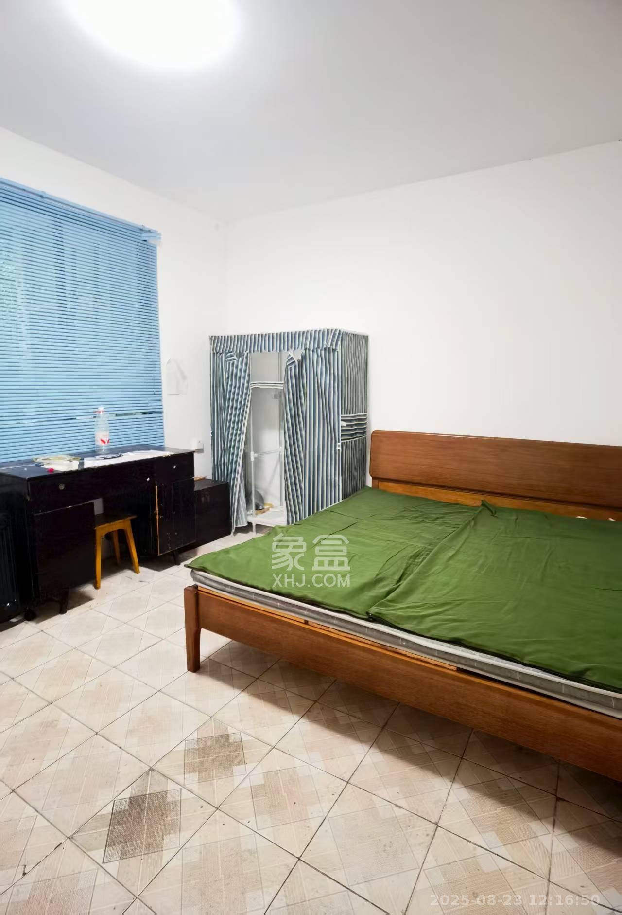 下工商银行宿舍  2室1厅1卫    1500.0元/月 下工商银行宿舍  2室1厅1卫    1500.0元/月室内图