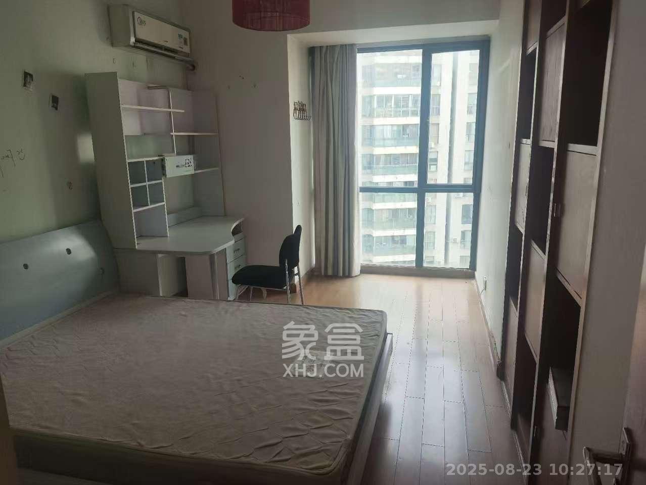 华菱蓝调国际（华菱.香墅美地）  4室2厅2卫    2500.0元/月室内图