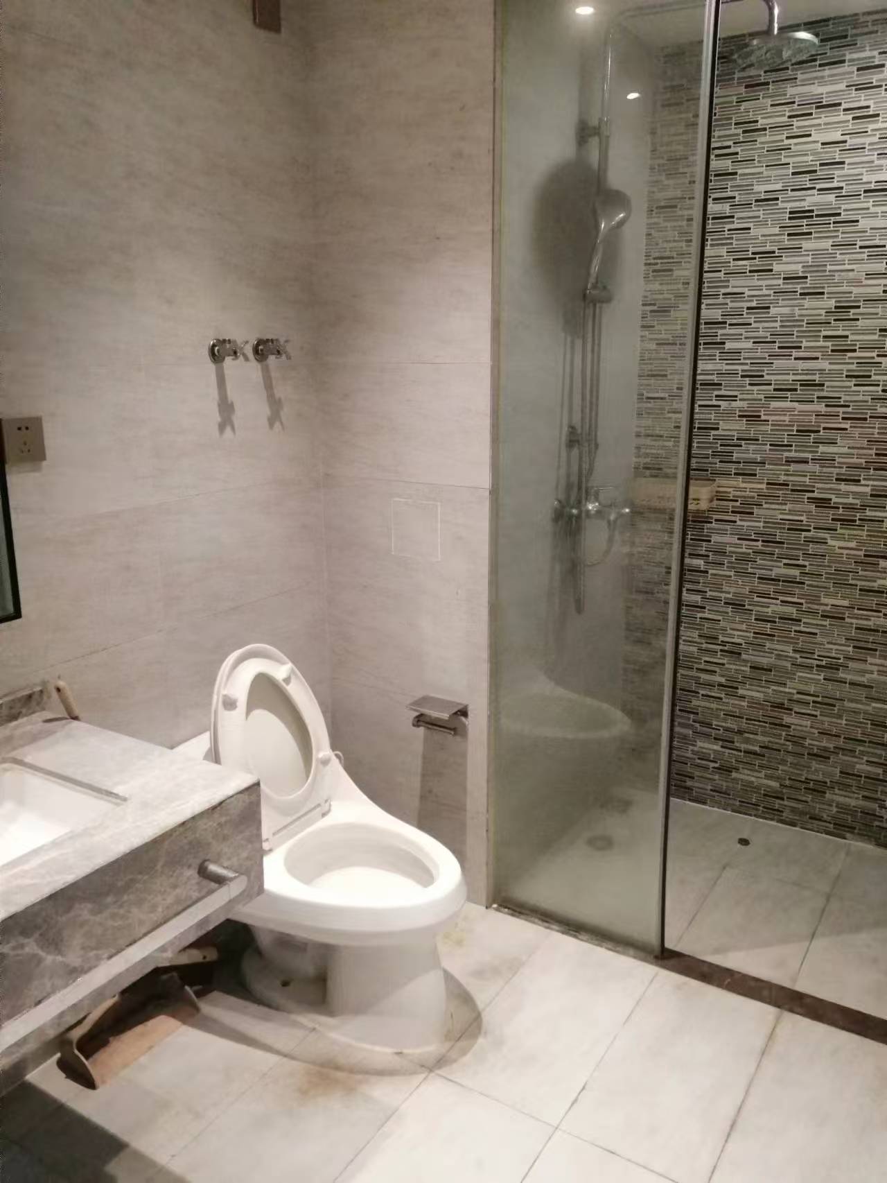 海航豪庭北苑 1室1厅1卫 2000.0元/月 海航豪庭北苑 1室1厅1卫 2000.0元/月室内图