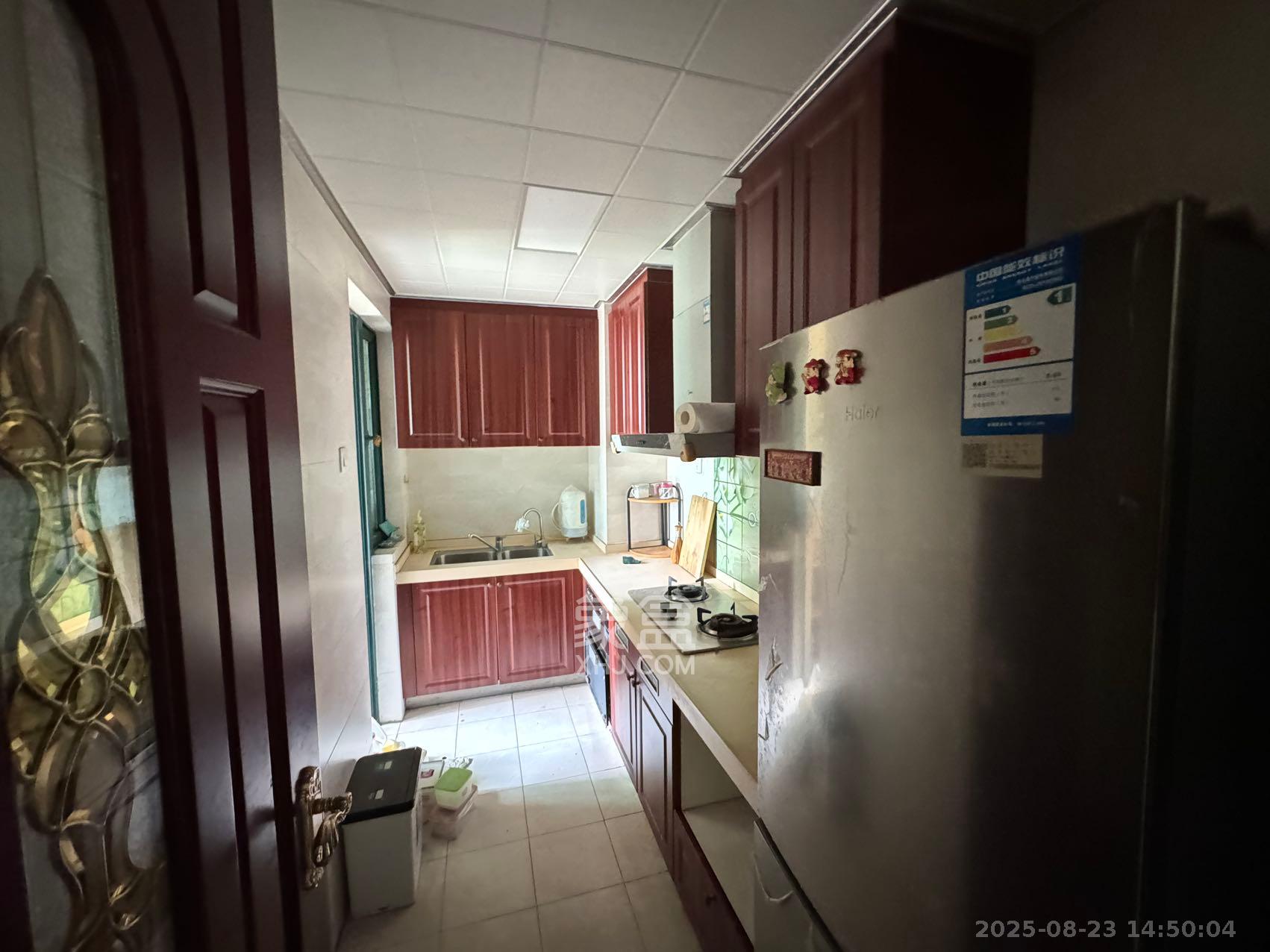 恒大雅苑  3室2厅2卫    2800.0元/月室内图