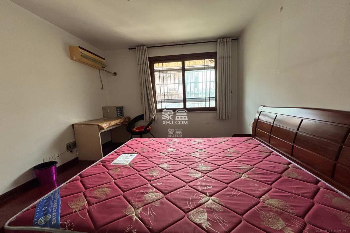 万煦园 3室2厅2卫 2000.0元/月 万煦园 3室2厅2卫 2000.0元/月室内图