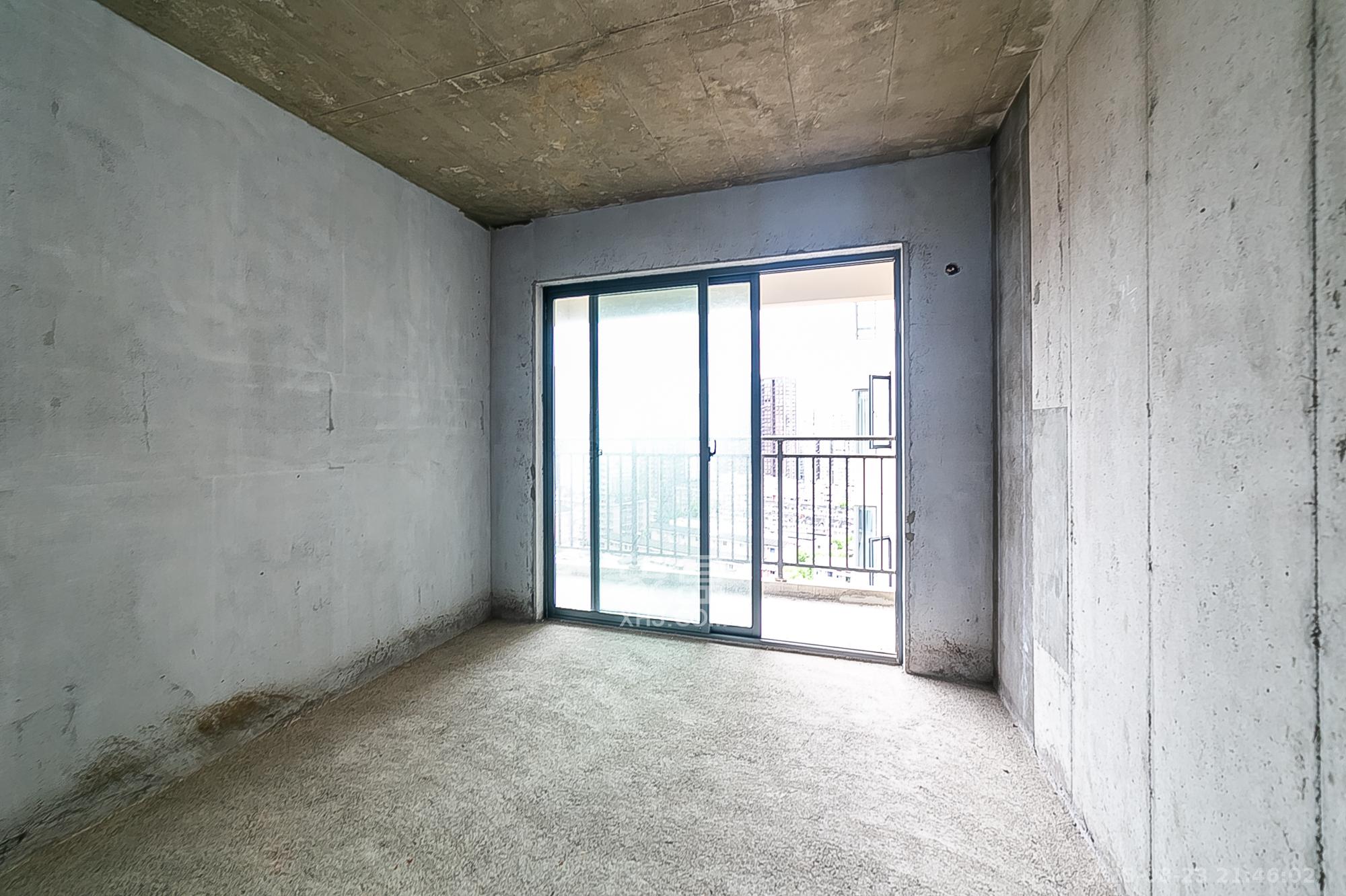 岭福家苑(天心佳苑) 3室2厅2卫 98.0万 岭福家苑(天心佳苑) 3室2厅2卫 98.0万卧室