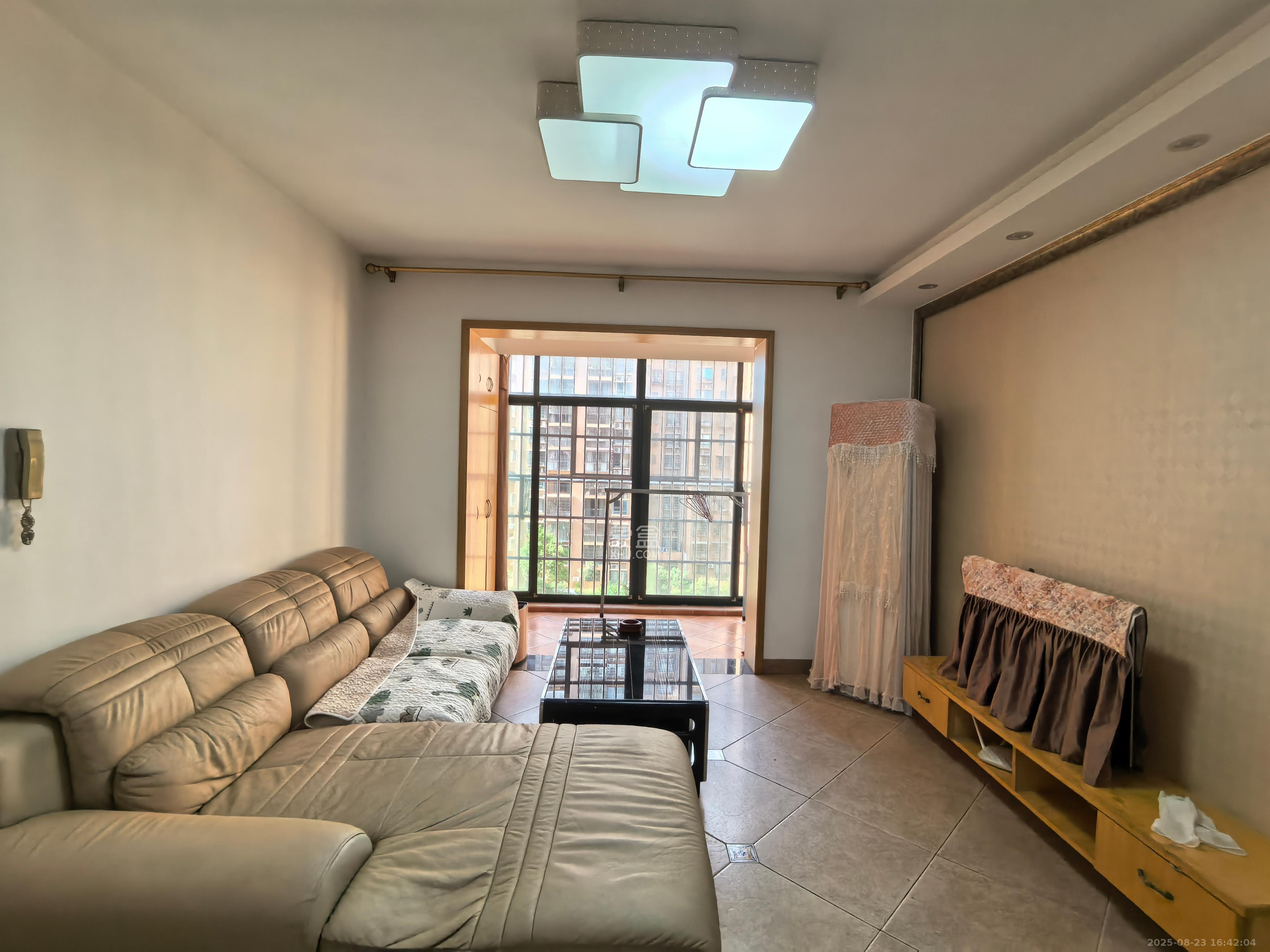 楠熙筱苑 3室2厅1卫 1800.0元/月 楠熙筱苑 3室2厅1卫 1800.0元/月室内图