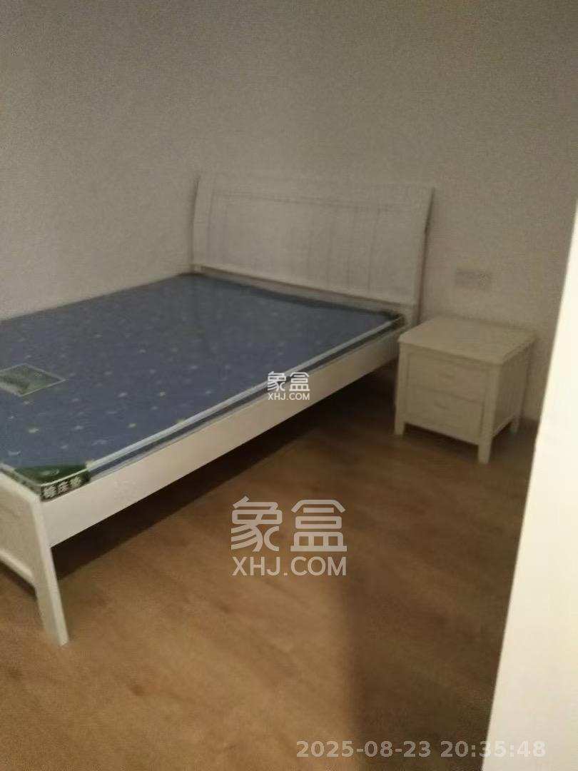 江山帝景哈佛  1室2厅1卫    2000.0元/月 江山帝景哈佛  1室2厅1卫    2000.0元/月室内图