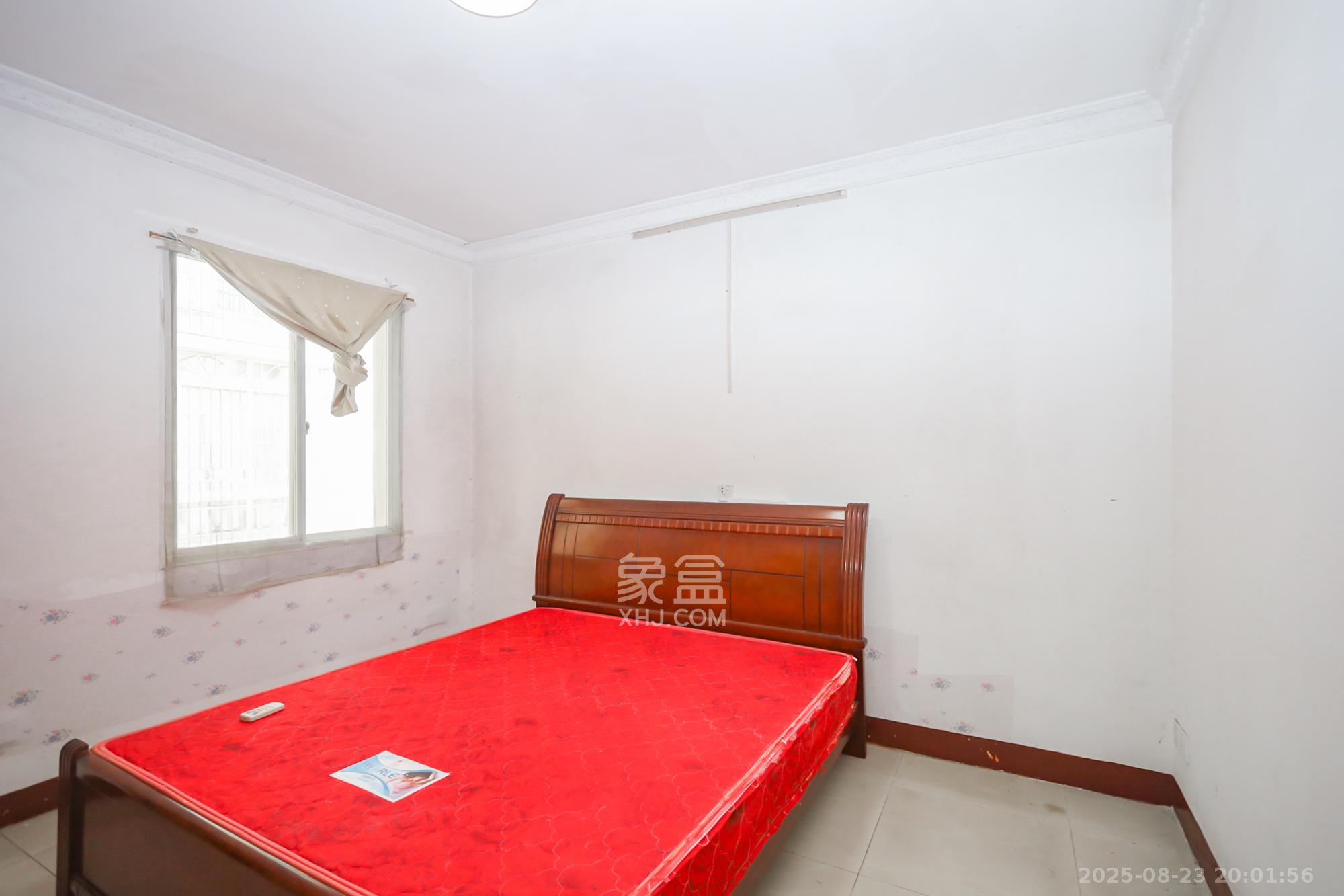 湘许嘉园  2室2厅1卫    97.0万 湘许嘉园  2室2厅1卫    97.0万卧室