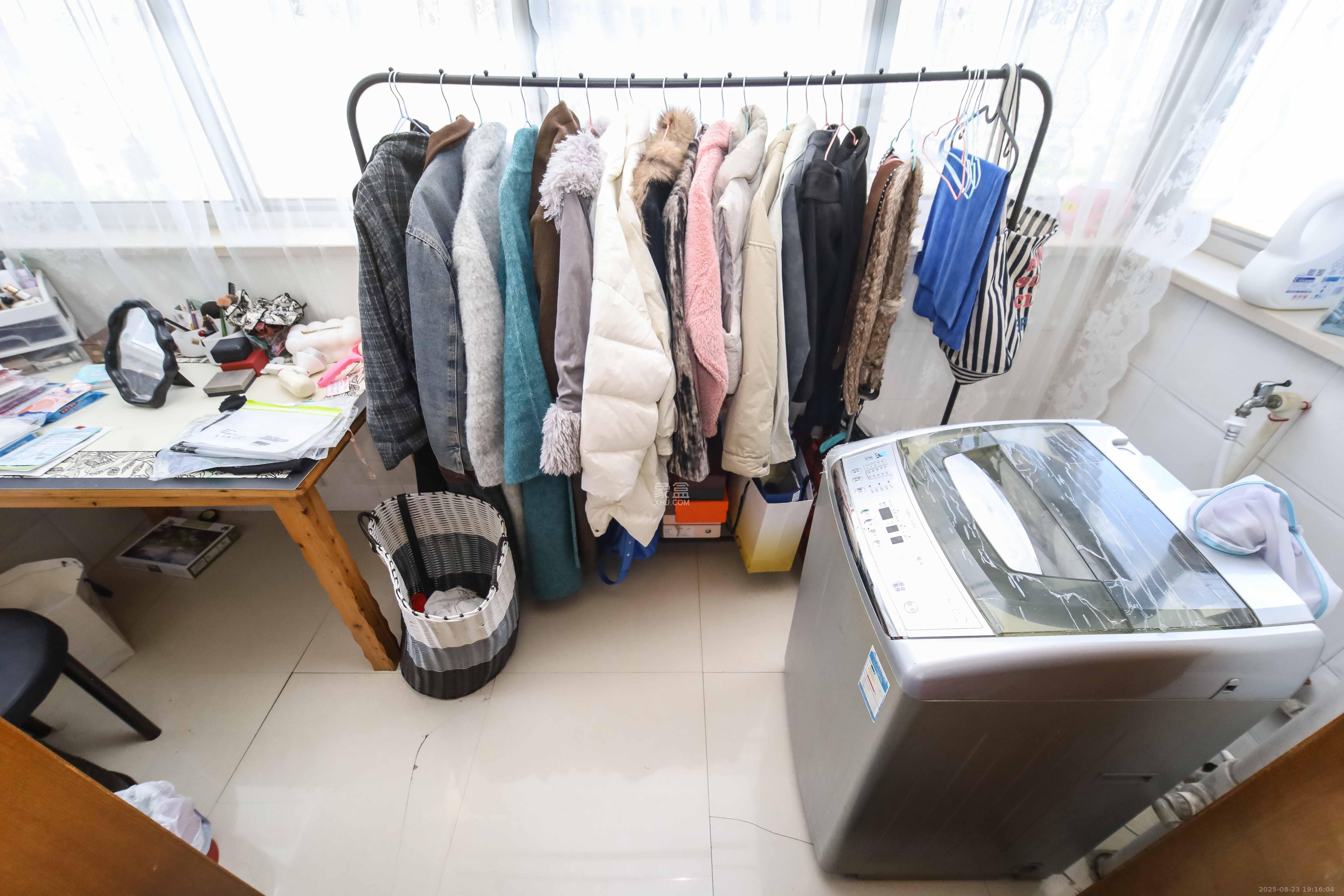 上河国际B座  2室1厅1卫    48.0万阳台