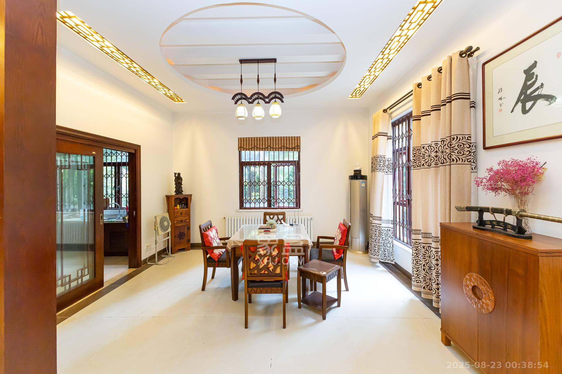 润和之悦(金泽园)  9室3厅4卫    760.0万 润和之悦(金泽园)  9室3厅4卫    760.0万客厅