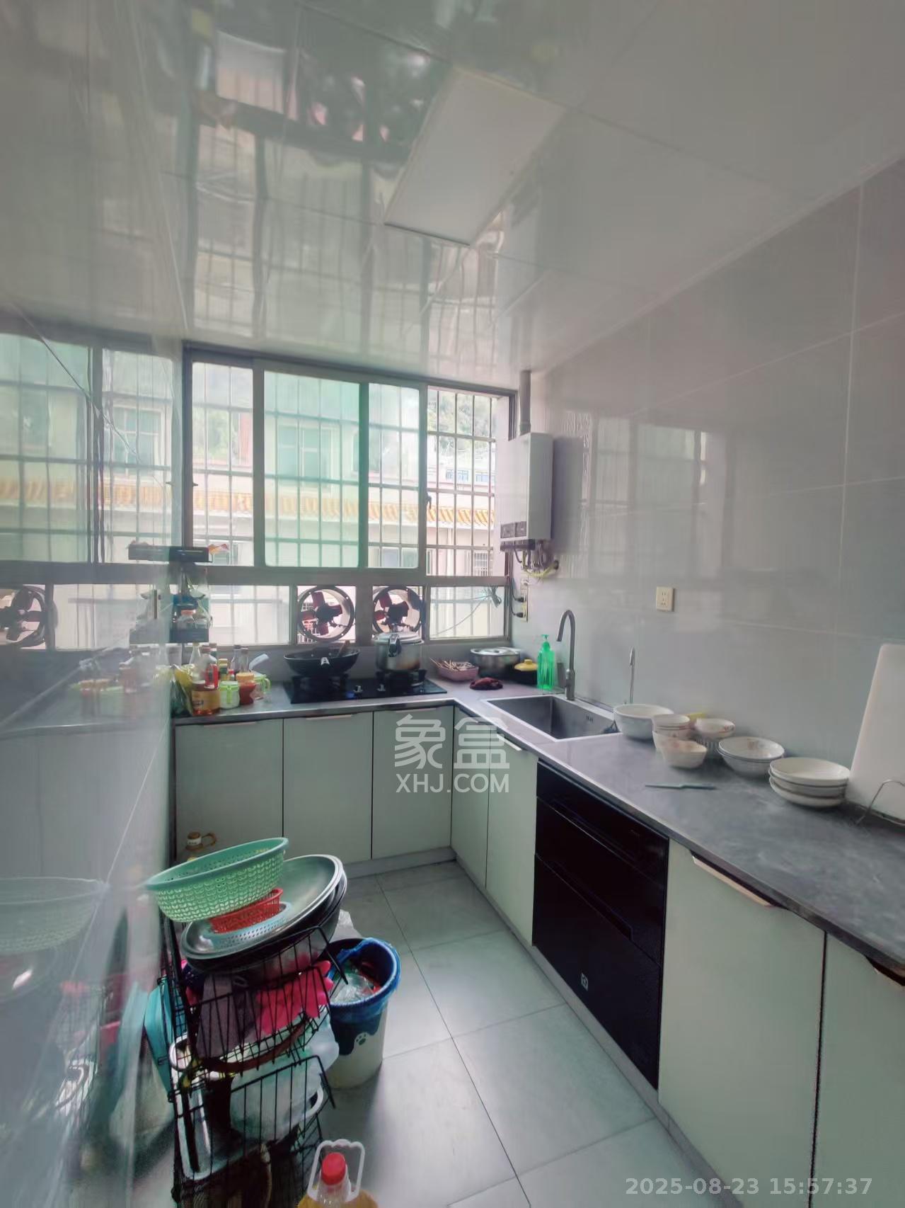 青山家园 3室2厅1卫 1400.0元/月 青山家园 3室2厅1卫 1400.0元/月室内图