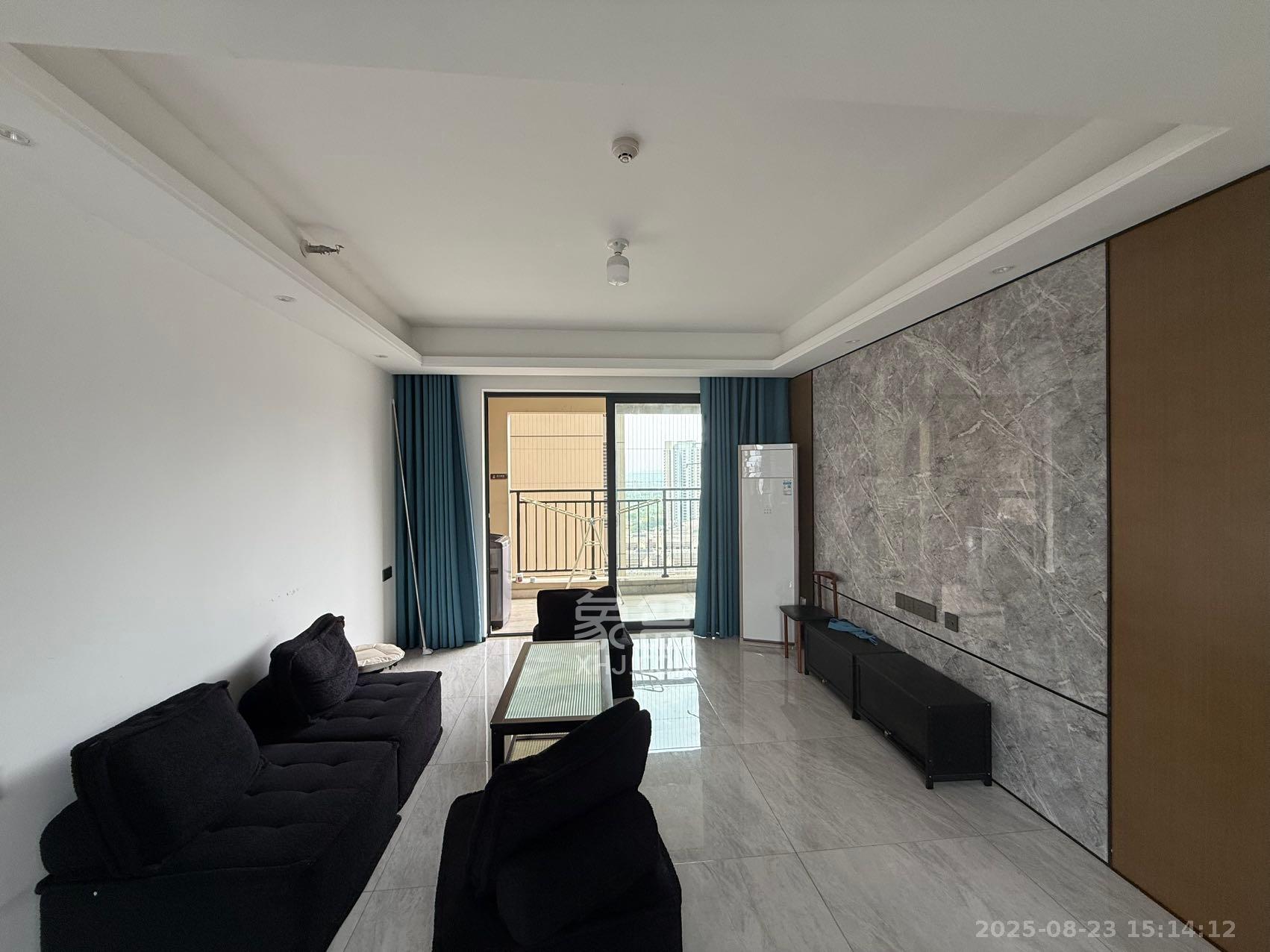 万科魅力之城天阔里 4室2厅2卫 3500.0元/月 万科魅力之城天阔里 4室2厅2卫 3500.0元/月户型图