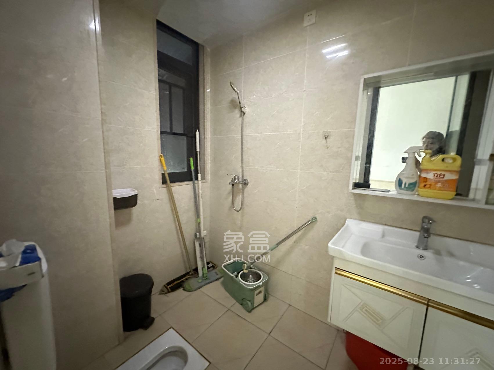 长房明宸府  5室2厅1卫    3600.0元/月 长房明宸府  5室2厅1卫    3600.0元/月室内图