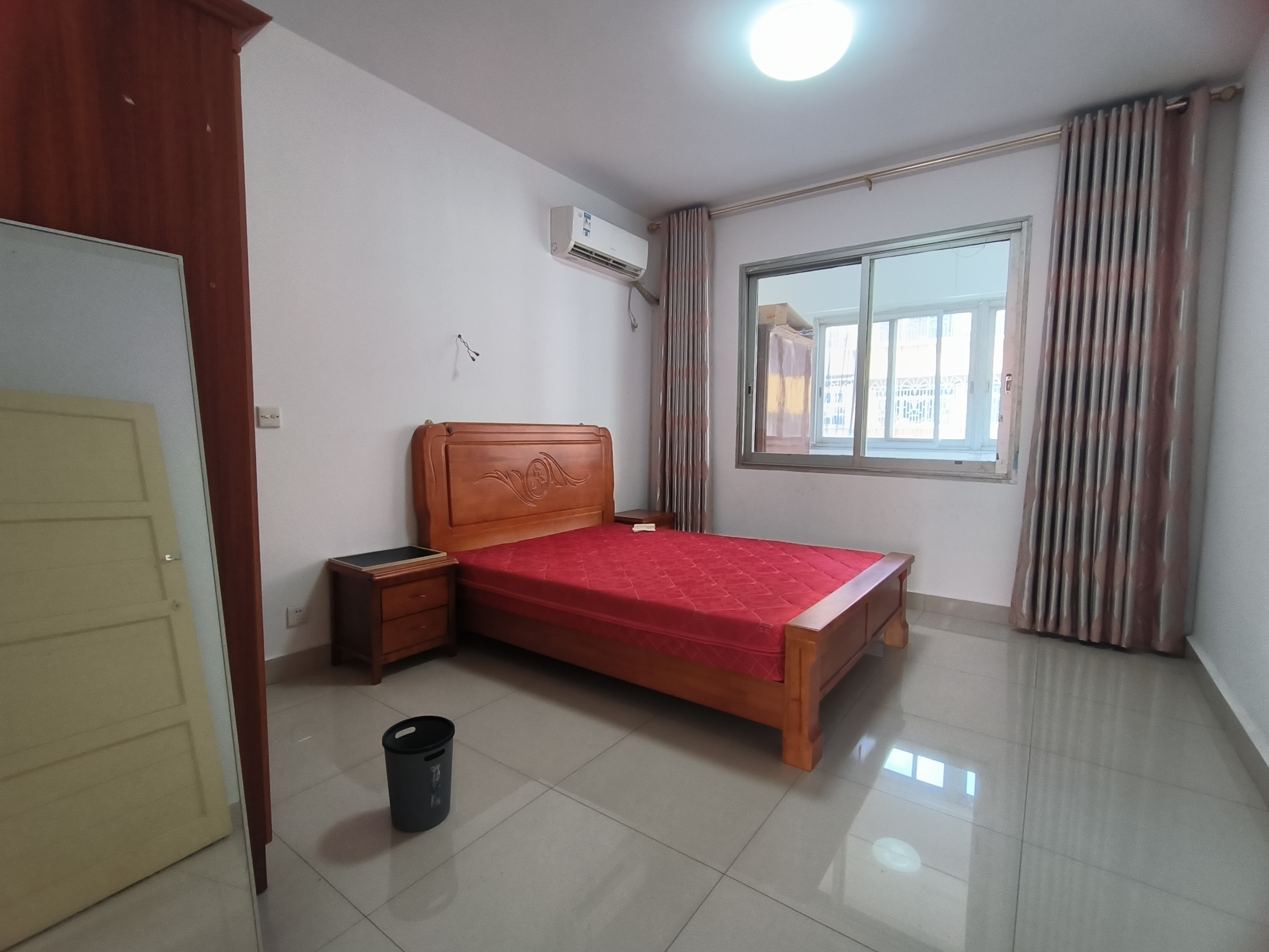 立新路散盘 2室1厅1卫 1000.0元/月 立新路散盘 2室1厅1卫 1000.0元/月室内图