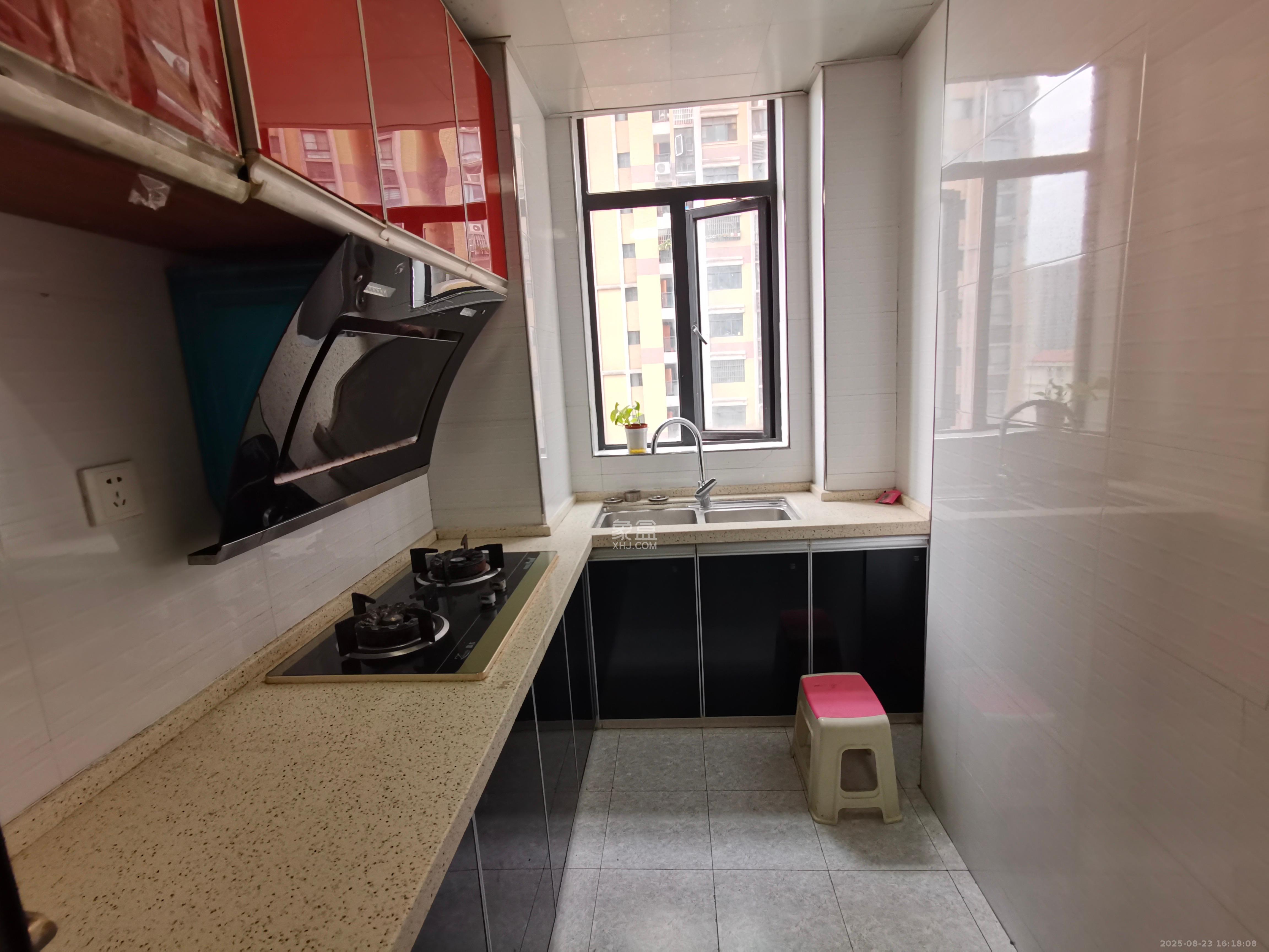 锦湘国际星城三期(锦绣苑) 2室2厅1卫 2200.0元/月 锦湘国际星城三期(锦绣苑) 2室2厅1卫 2200.0元/月室内图