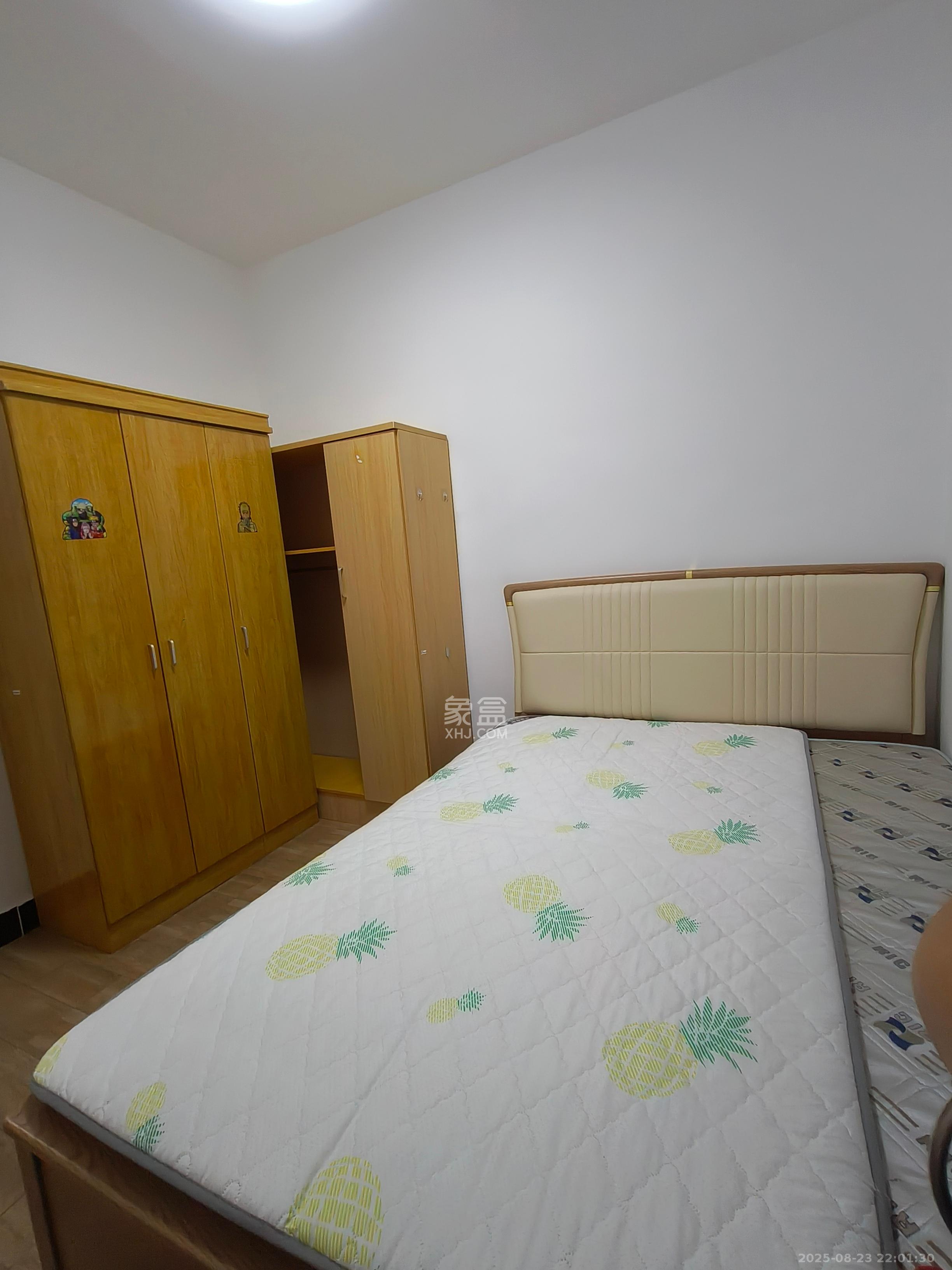 星雅美辰  3室2厅2卫    2500.0元/月室内图