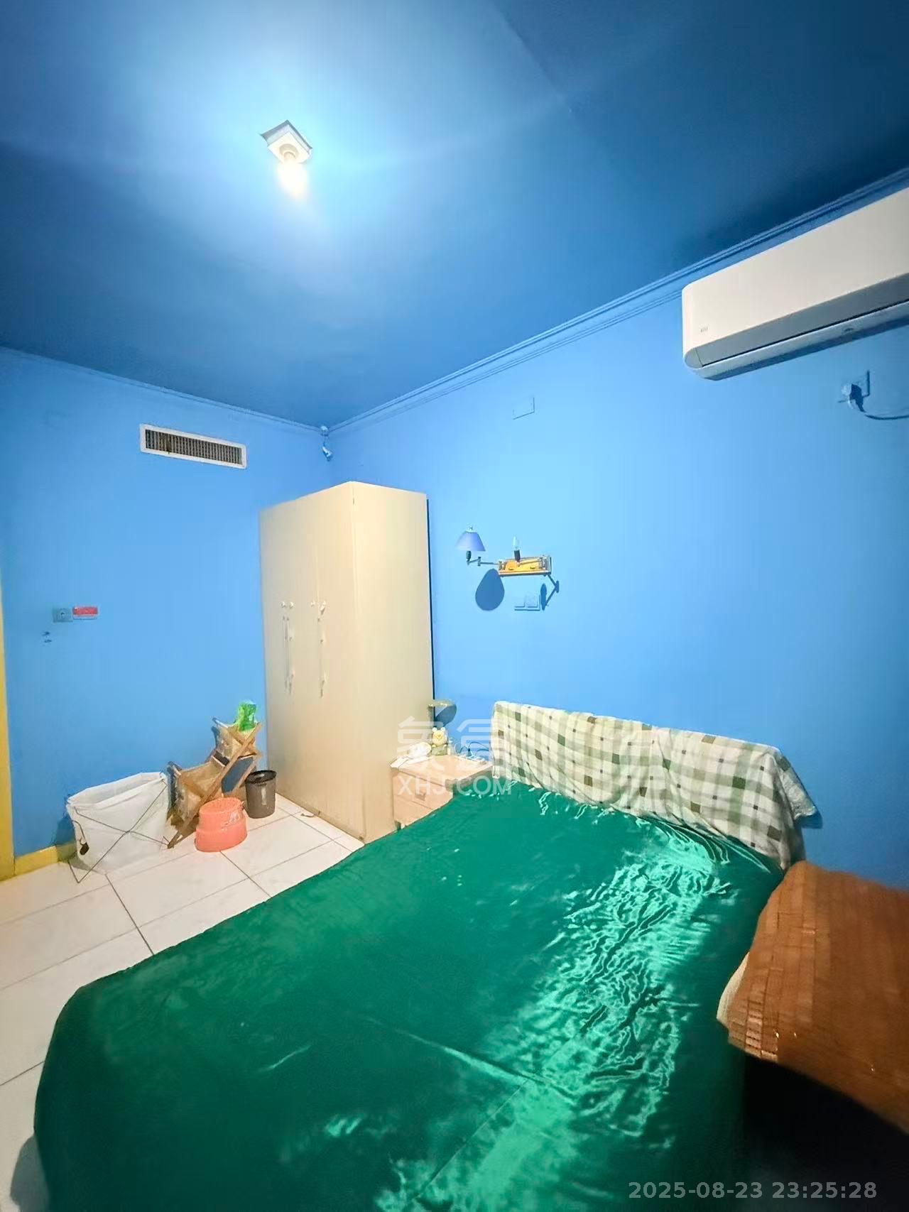 金鹰小区  1室2厅2卫    2200.0元/月 金鹰小区  1室2厅2卫    2200.0元/月室内图