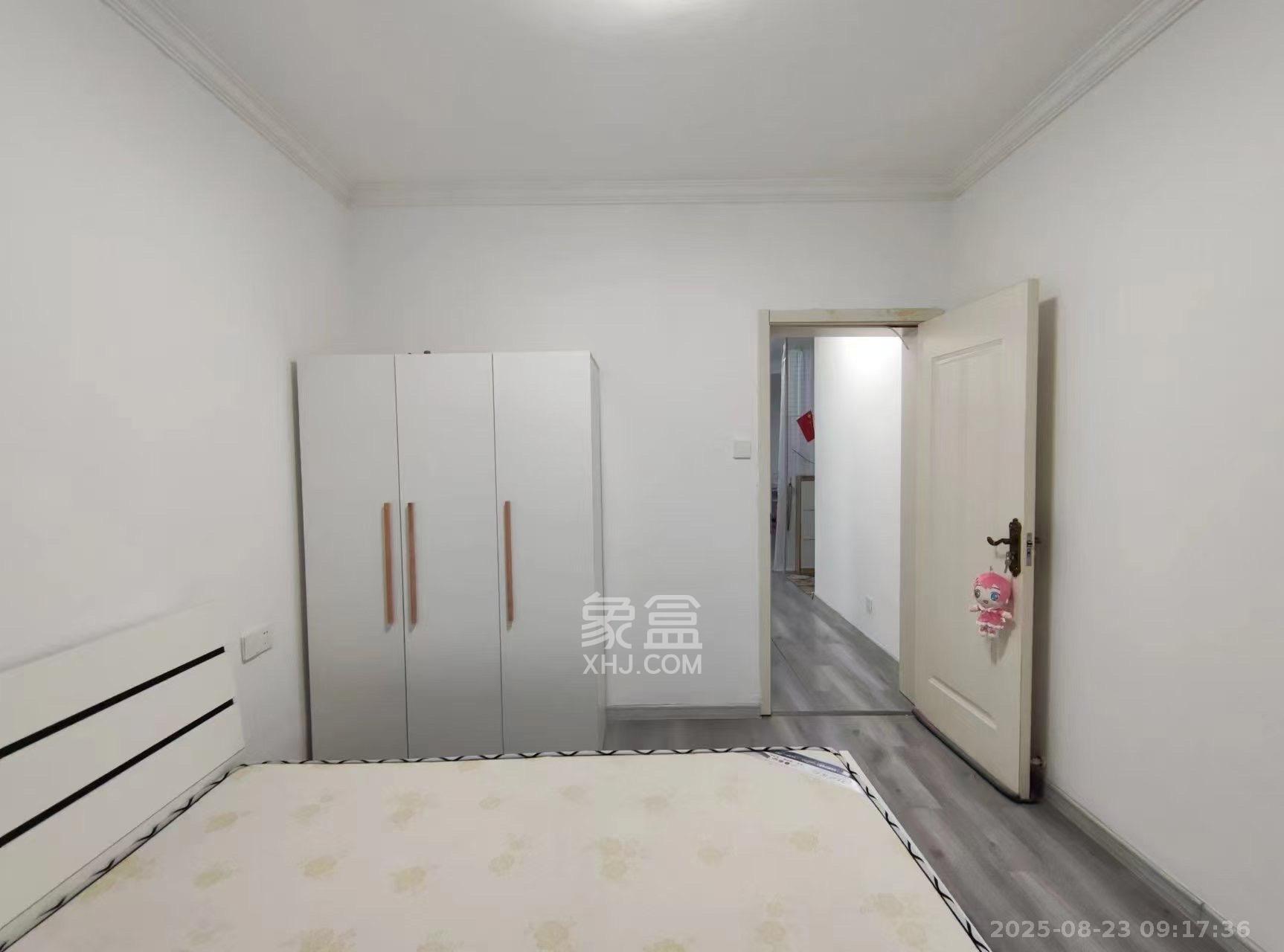 中意花苑  2室2厅1卫   2100.00元/月室内图