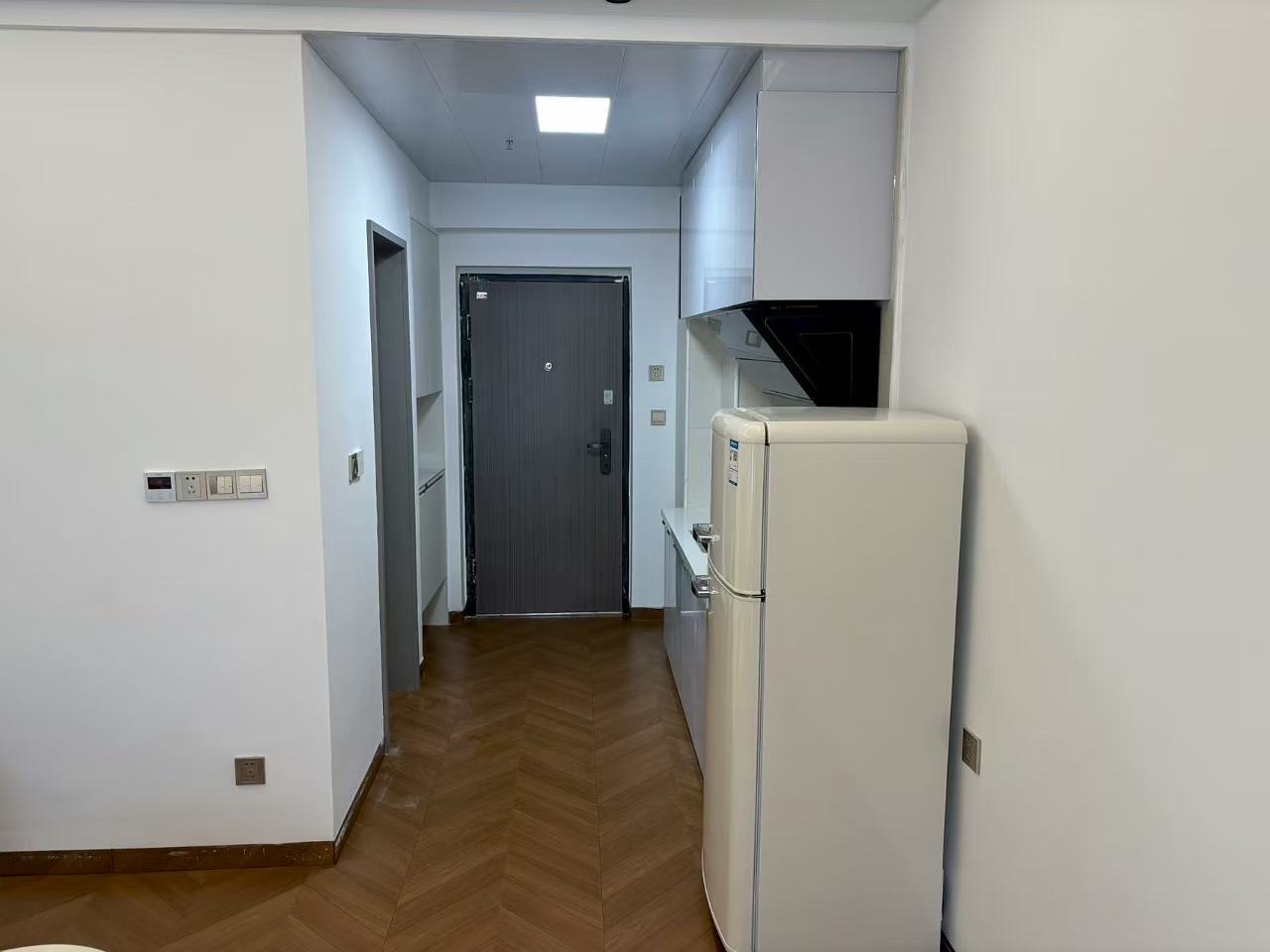 融冠乐城  1室1厅1卫   1600.00元/月室内图