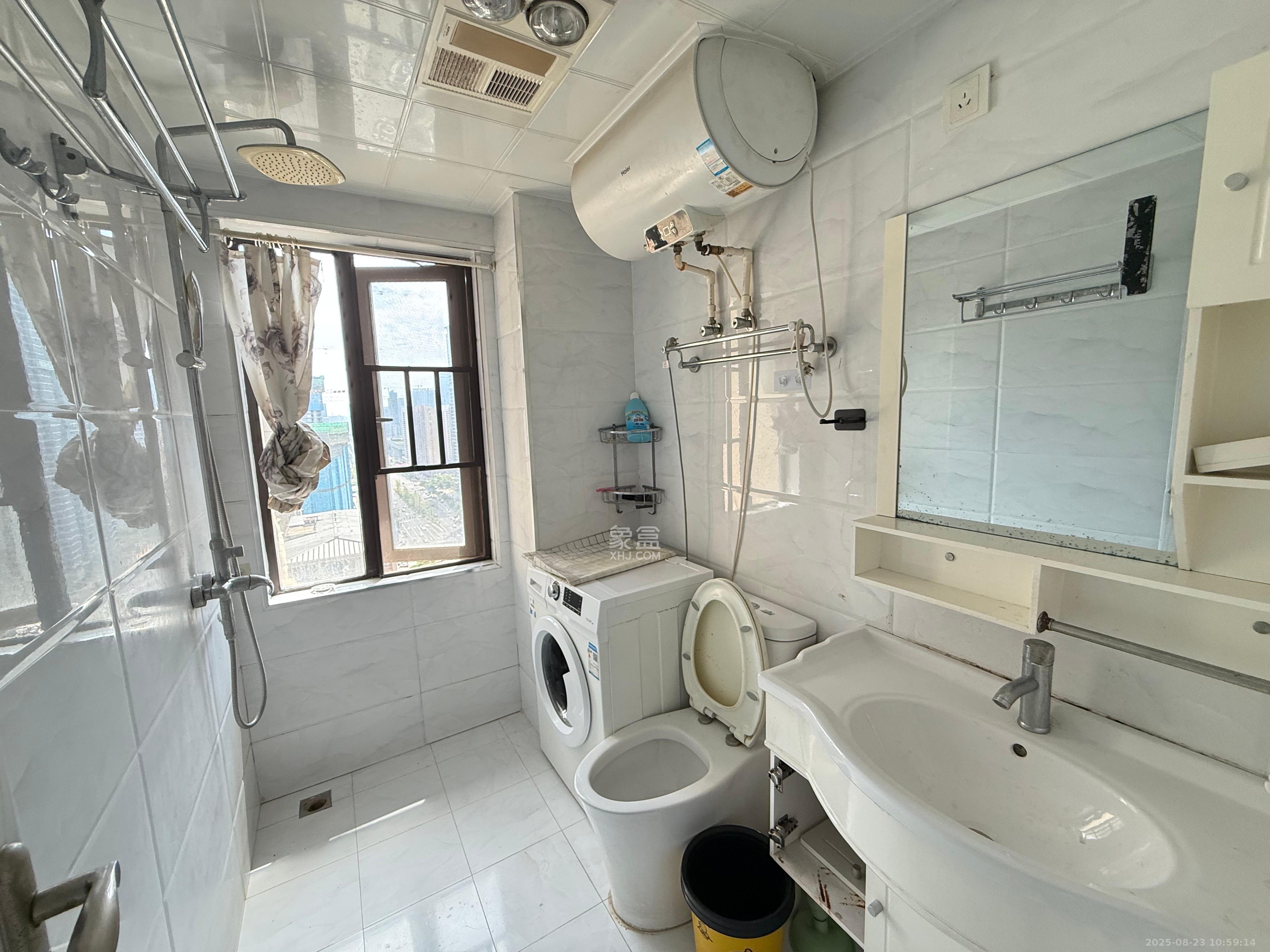 钰龙天下二期（钰龙佳园）  2室2厅1卫    2200.0元/月室内图