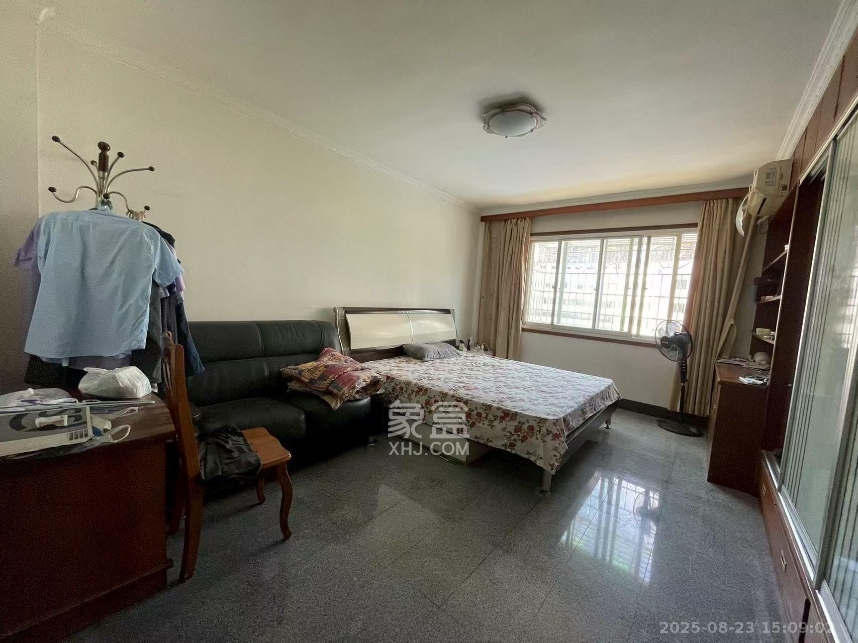 泰禹公馆  3室2厅2卫    1800.0元/月室内图