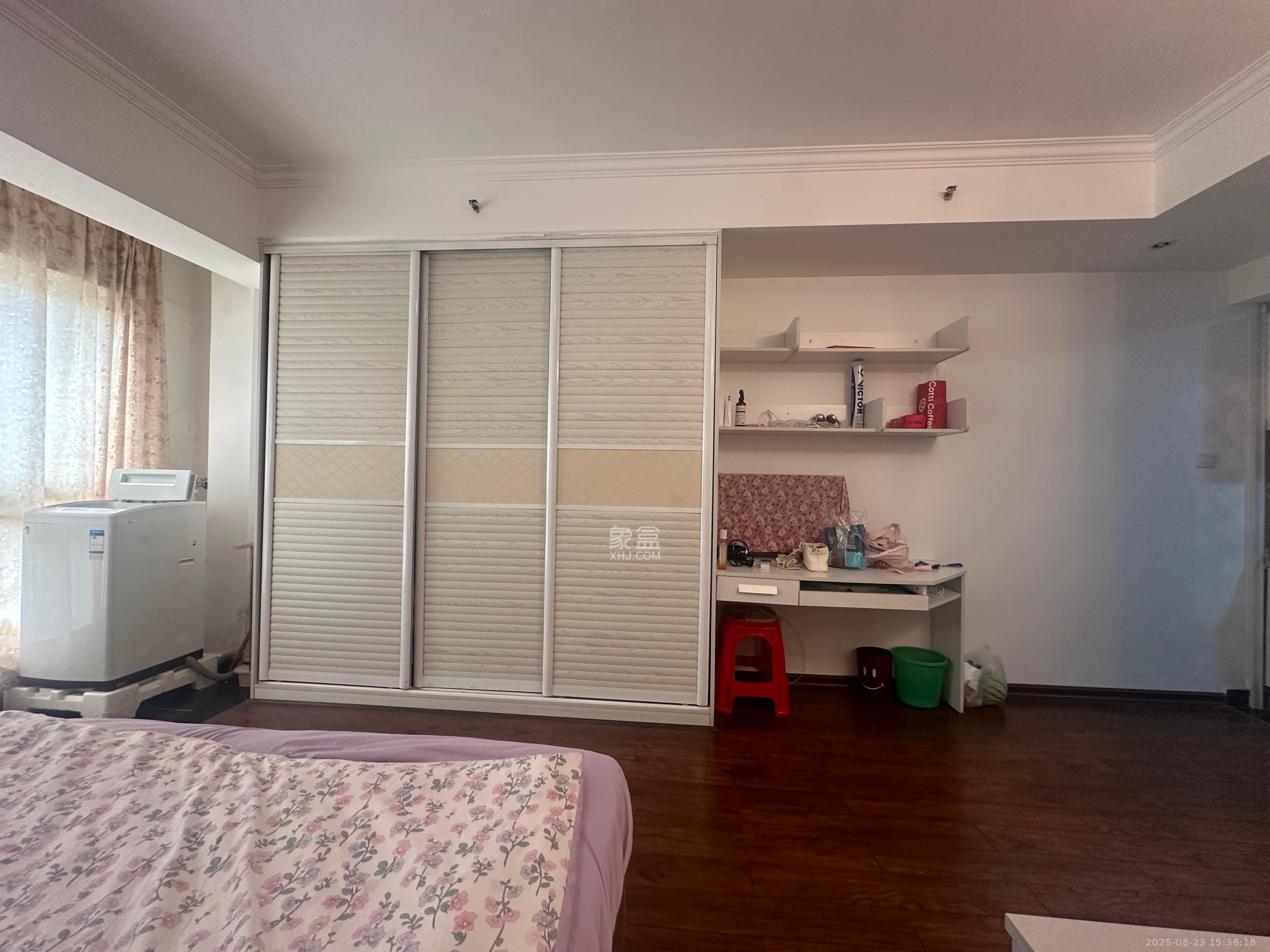 时代星城  1室1厅1卫    1000.0元/月室内图