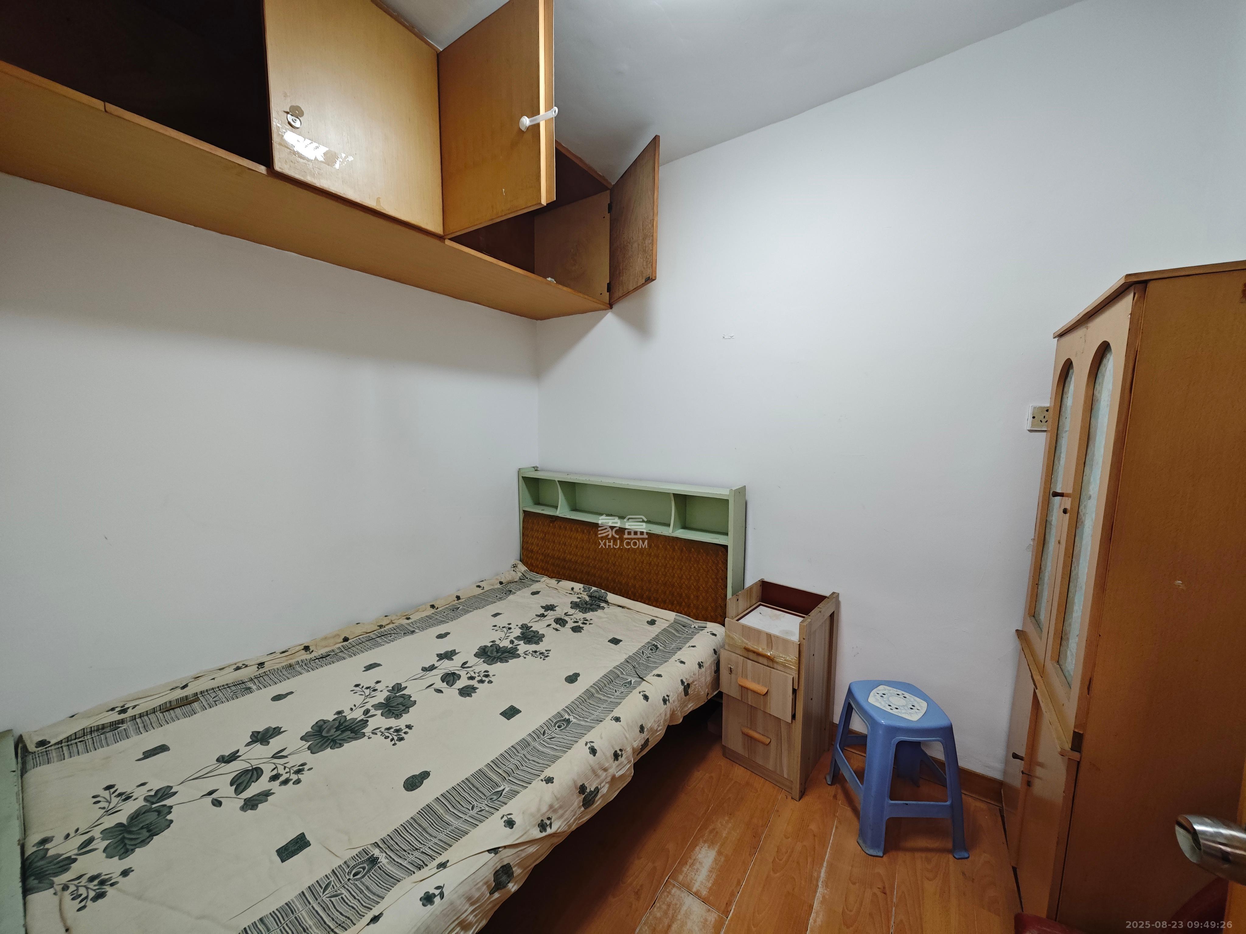 兴汉门公寓  2室1厅1卫    1400.0元/月室内图