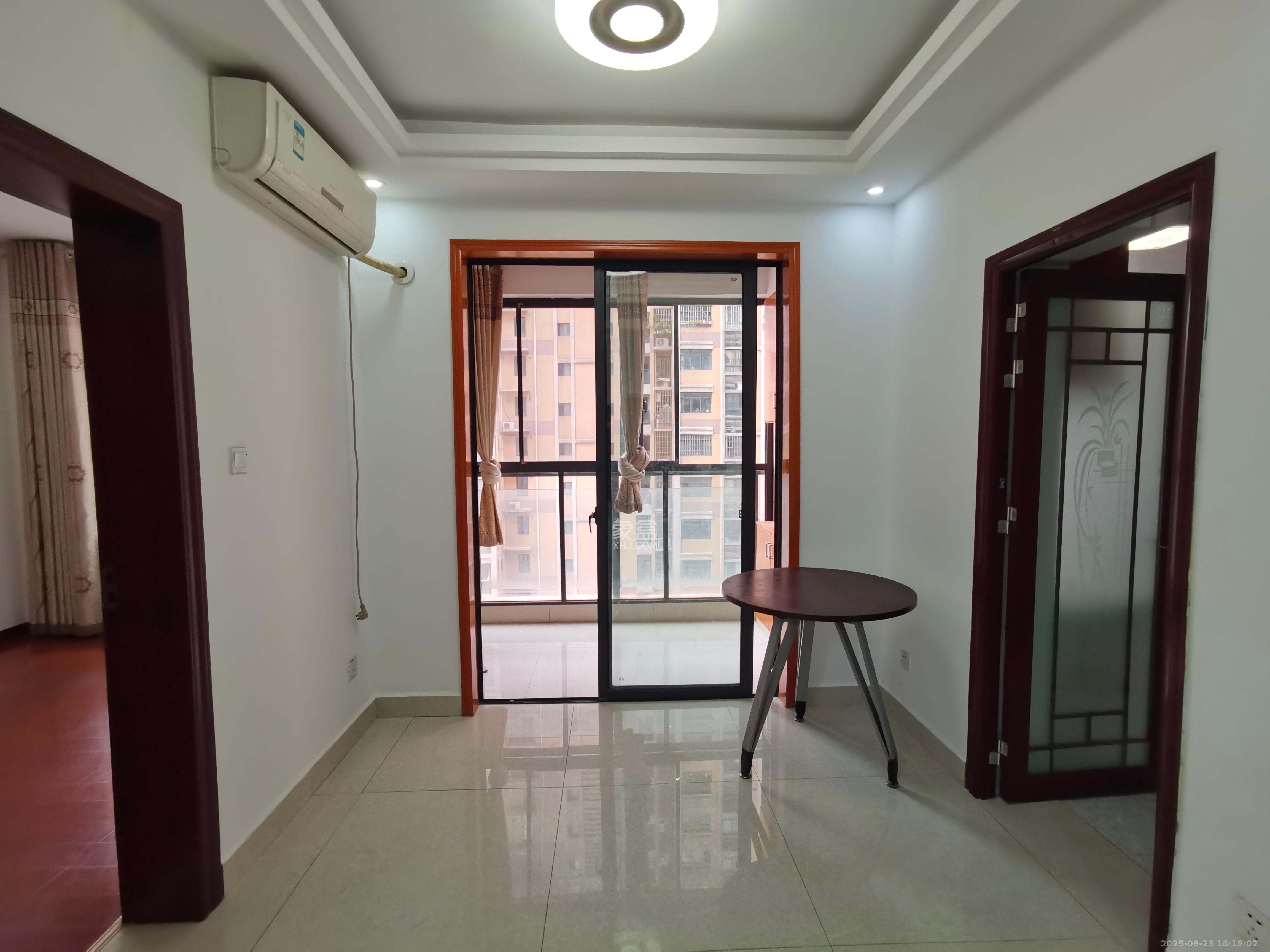 锦湘国际星城三期(锦绣苑) 2室2厅1卫 2200.0元/月 锦湘国际星城三期(锦绣苑) 2室2厅1卫 2200.0元/月室内图