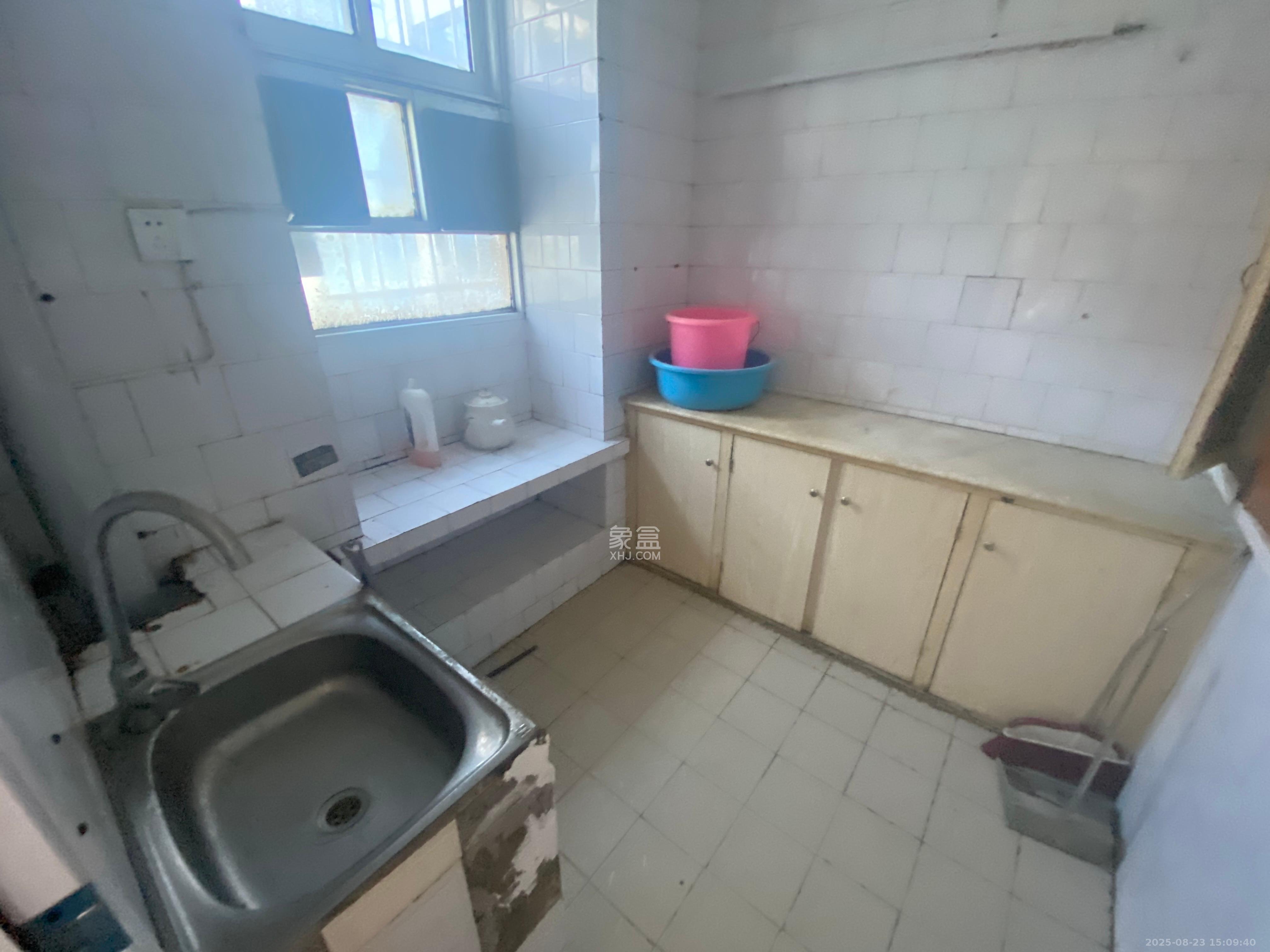 梨子山社区长电宿舍 2室1厅1卫 1300.0元/月 梨子山社区长电宿舍 2室1厅1卫 1300.0元/月室内图