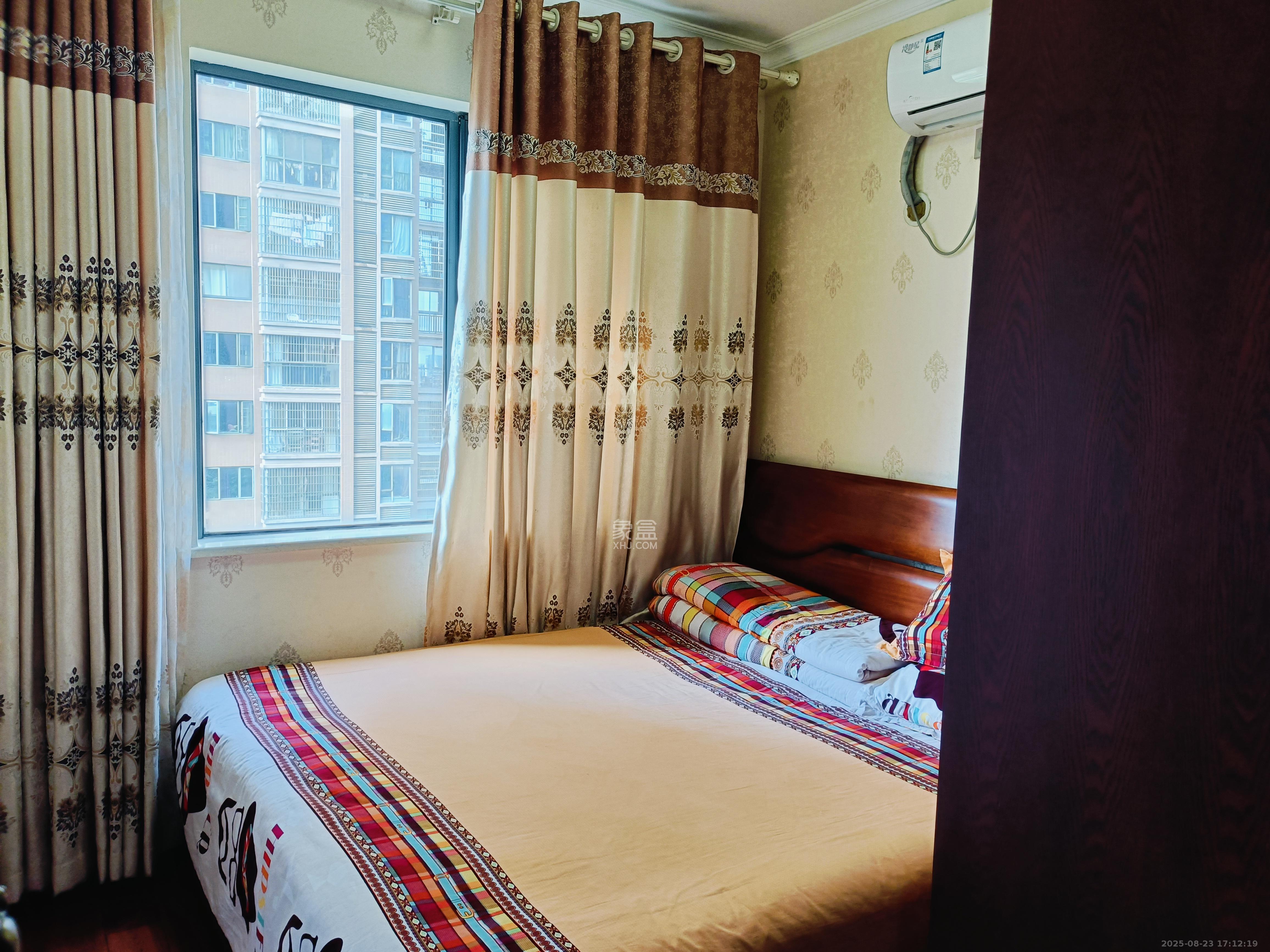 中欣楚天雅郡  4室2厅2卫    2500.0元/月 中欣楚天雅郡  4室2厅2卫    2500.0元/月室内图