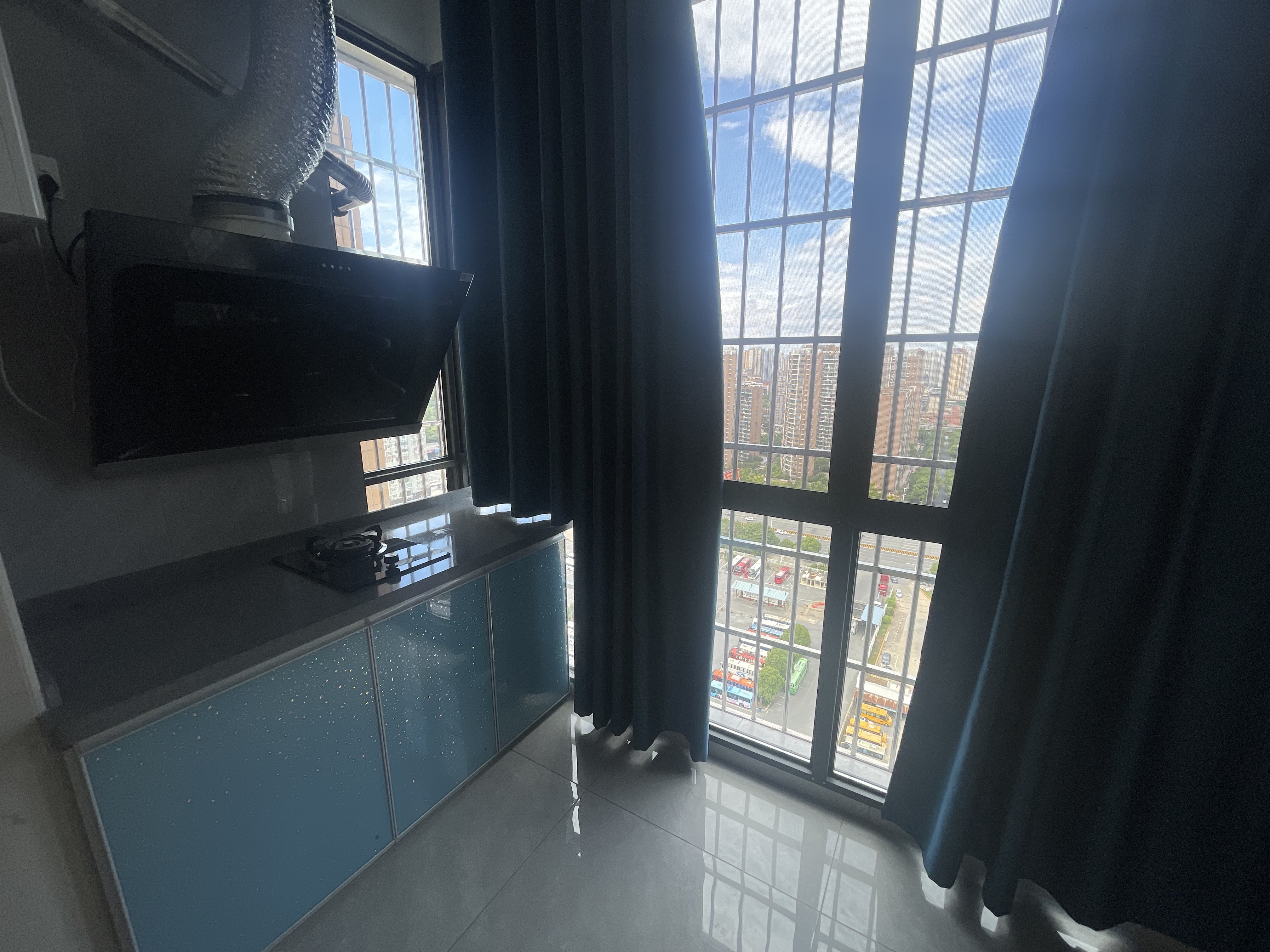 长湖新村 1室0厅0卫 1200.0元/月 长湖新村 1室0厅0卫 1200.0元/月室内图