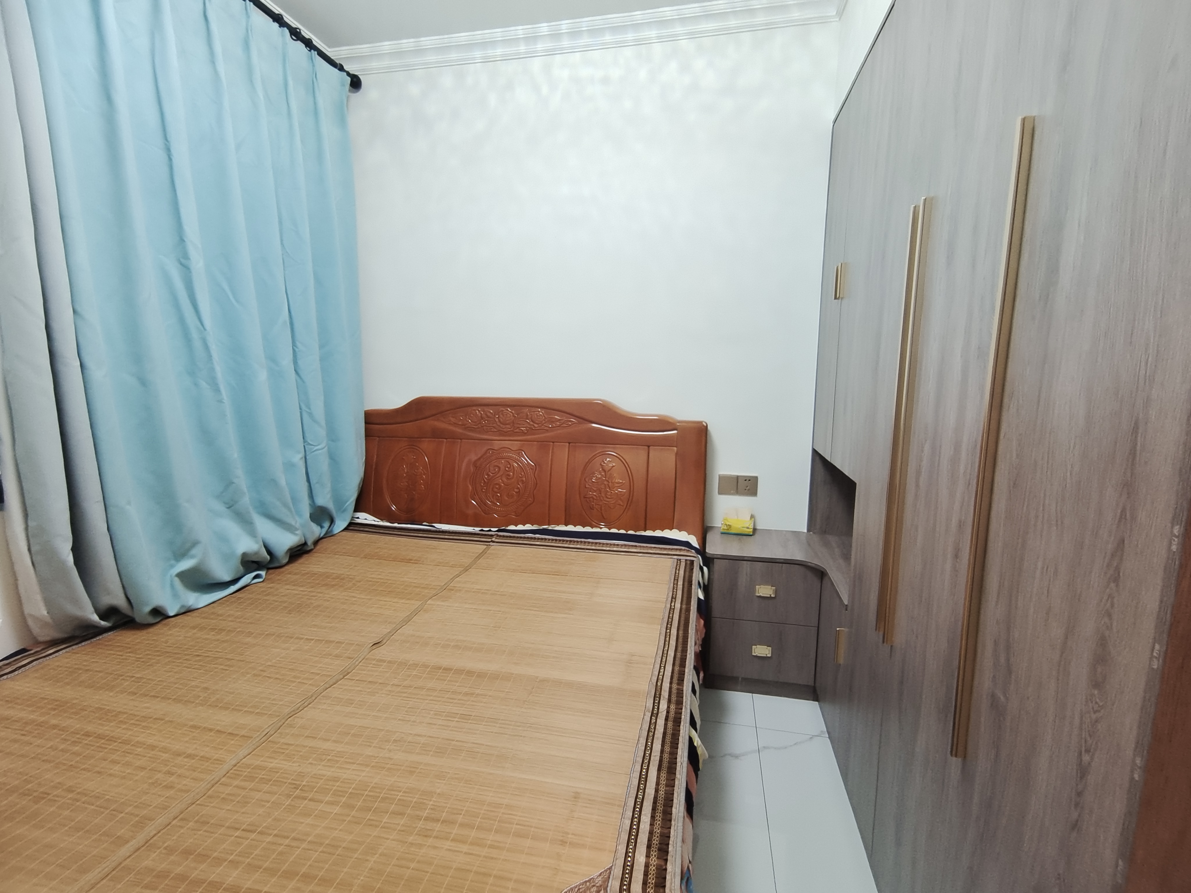 碧桂园梓山府  3室2厅2卫    2000.0元/月室内图