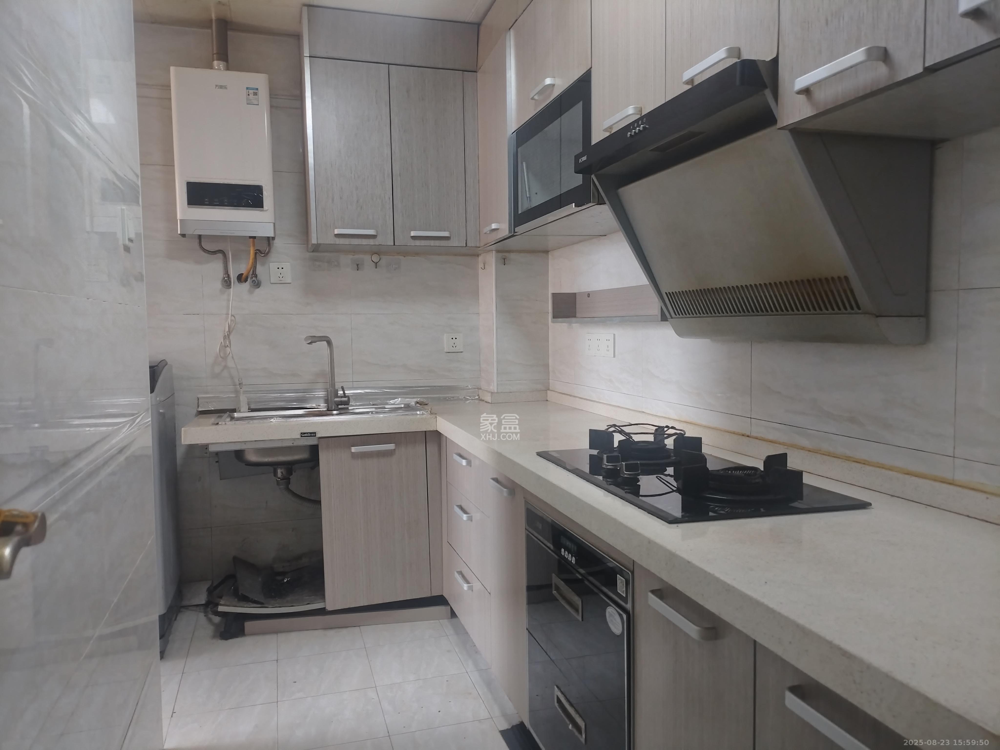 五矿万境水岸一期(万境水岸嘉苑) 3室2厅1卫 2200.0元/月 五矿万境水岸一期(万境水岸嘉苑) 3室2厅1卫 2200.0元/月室内图