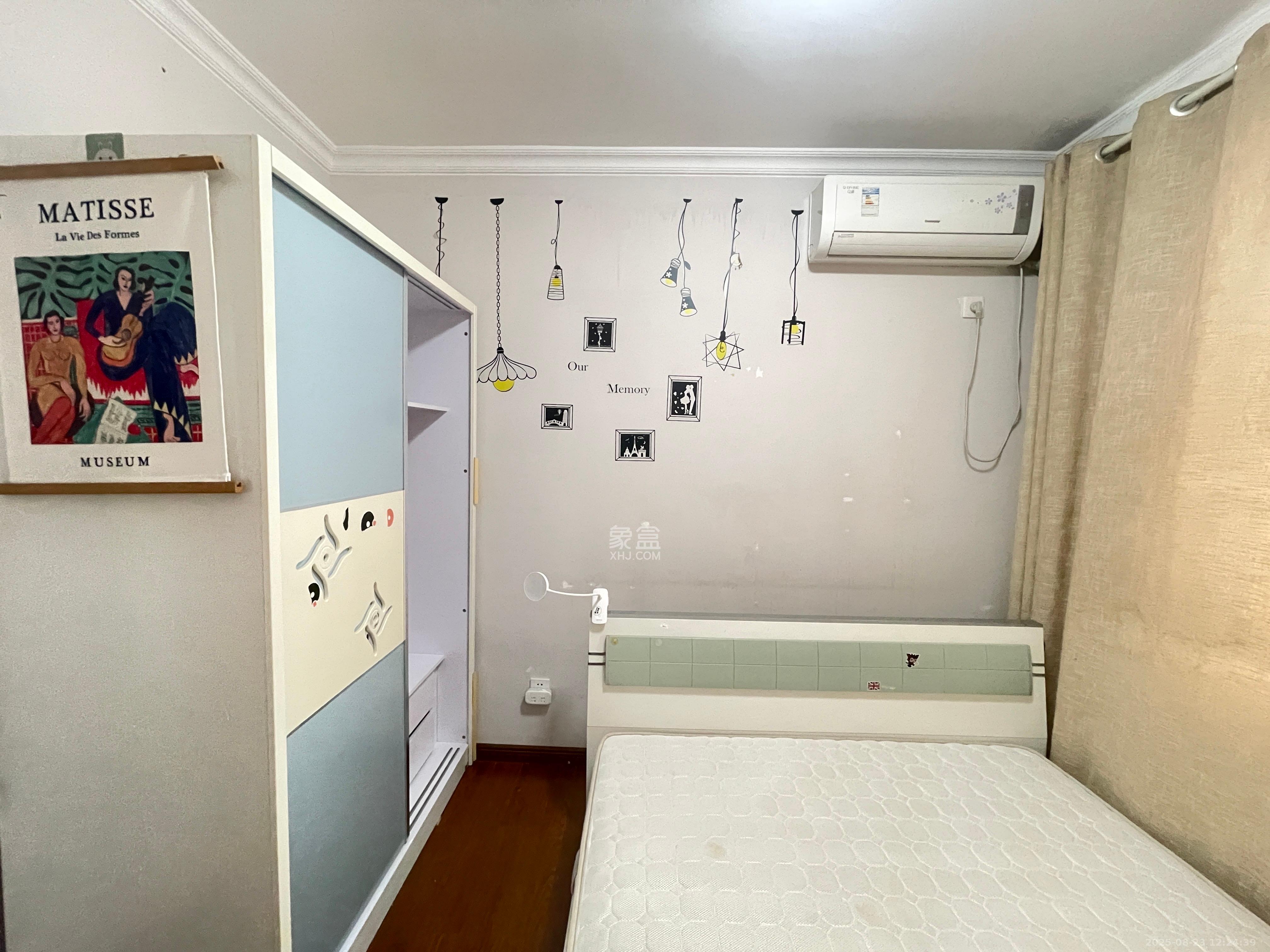 万科城  3室2厅1卫    2500.0元/月 万科城  3室2厅1卫    2500.0元/月室内图