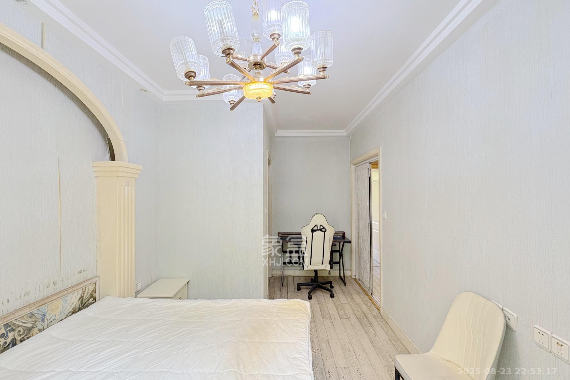 铂宫  3室2厅2卫    140.0万 铂宫  3室2厅2卫    140.0万卧室