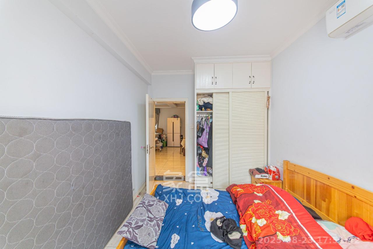 鑫远和城(一、二期) 5室2厅1卫 2600.0元/月 鑫远和城(一、二期) 5室2厅1卫 2600.0元/月室内图