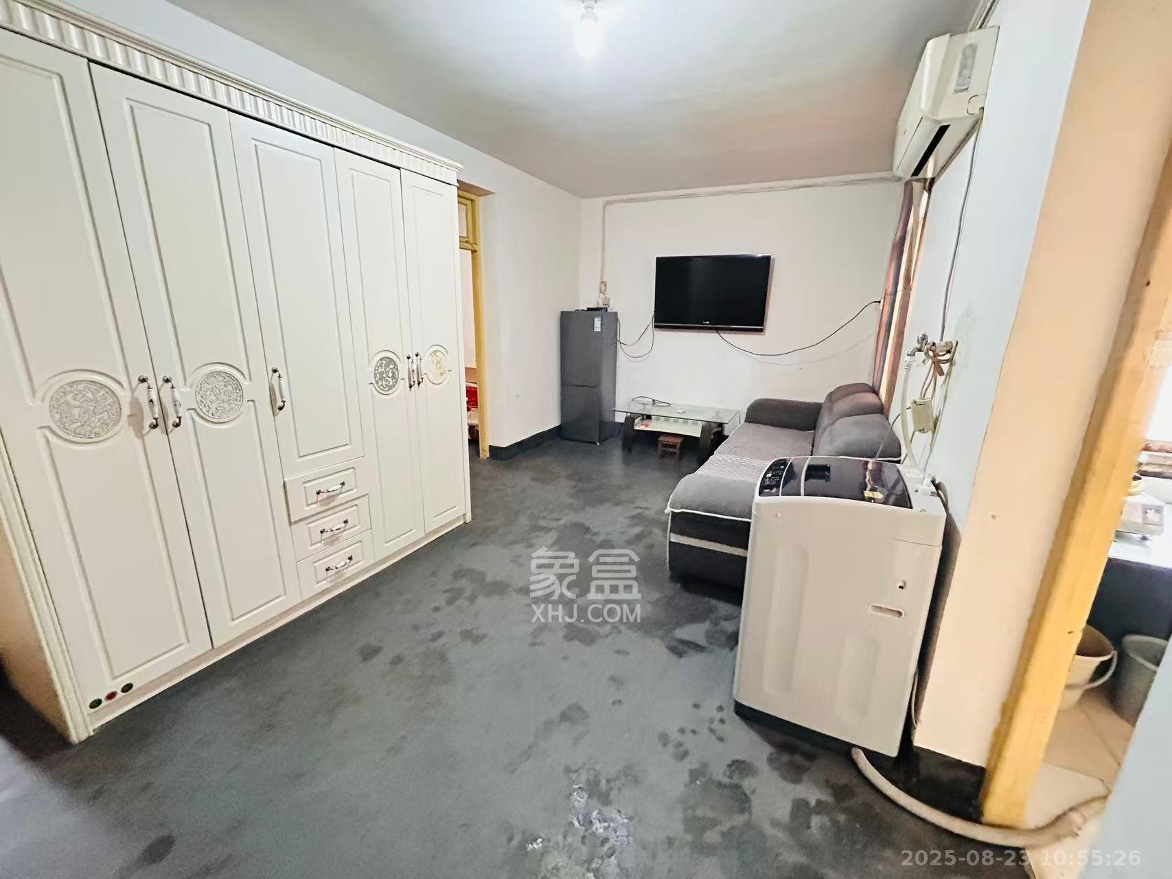 涂家冲社区(涂新小区、农商银行宿舍) 2室1厅1卫 1700.0元/月 涂家冲社区(涂新小区、农商银行宿舍) 2室1厅1卫 1700.0元/月室内图