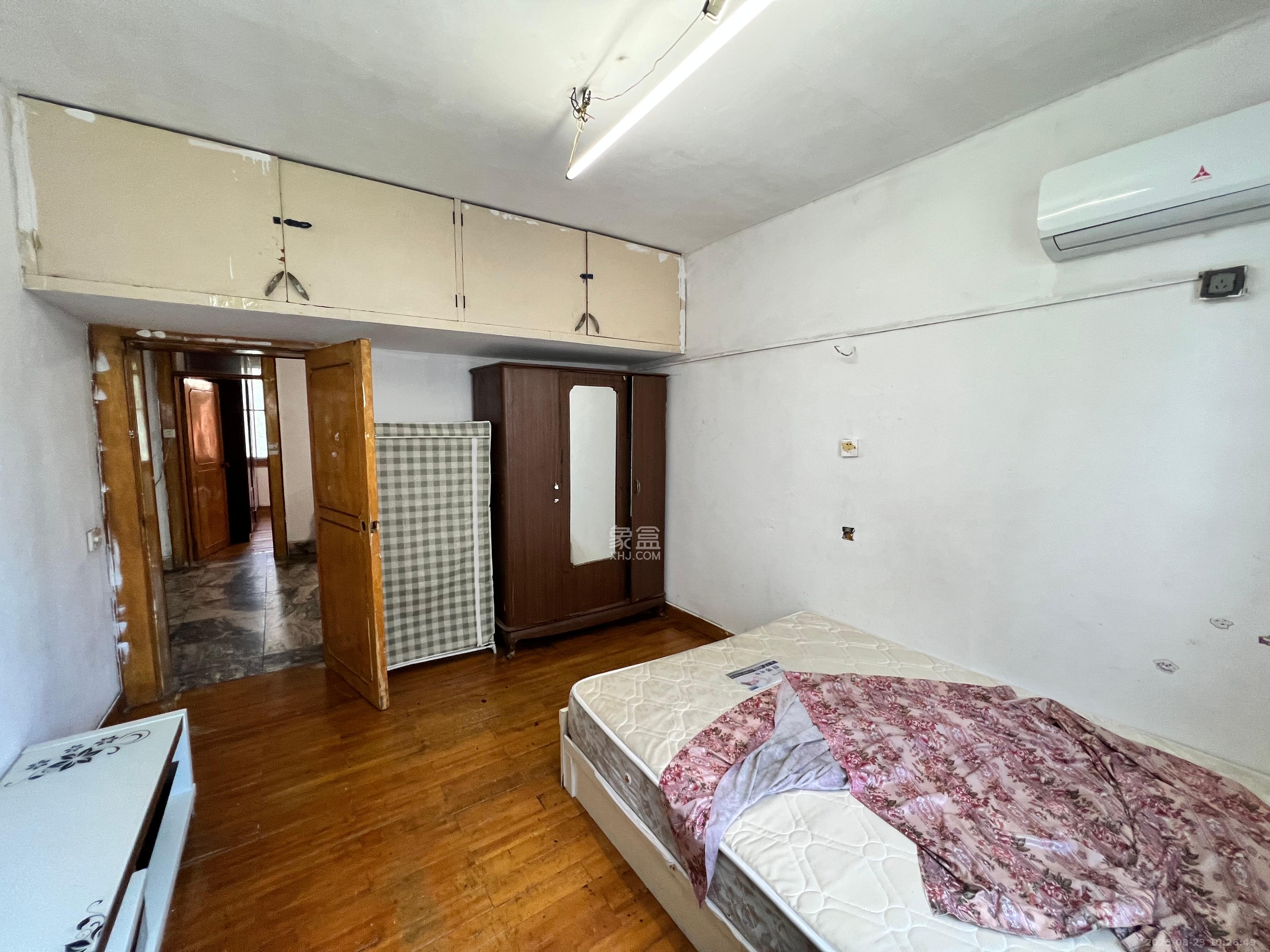 友谊路电视机厂宿舍 3室2厅1卫 1600.0元/月 友谊路电视机厂宿舍 3室2厅1卫 1600.0元/月室内图