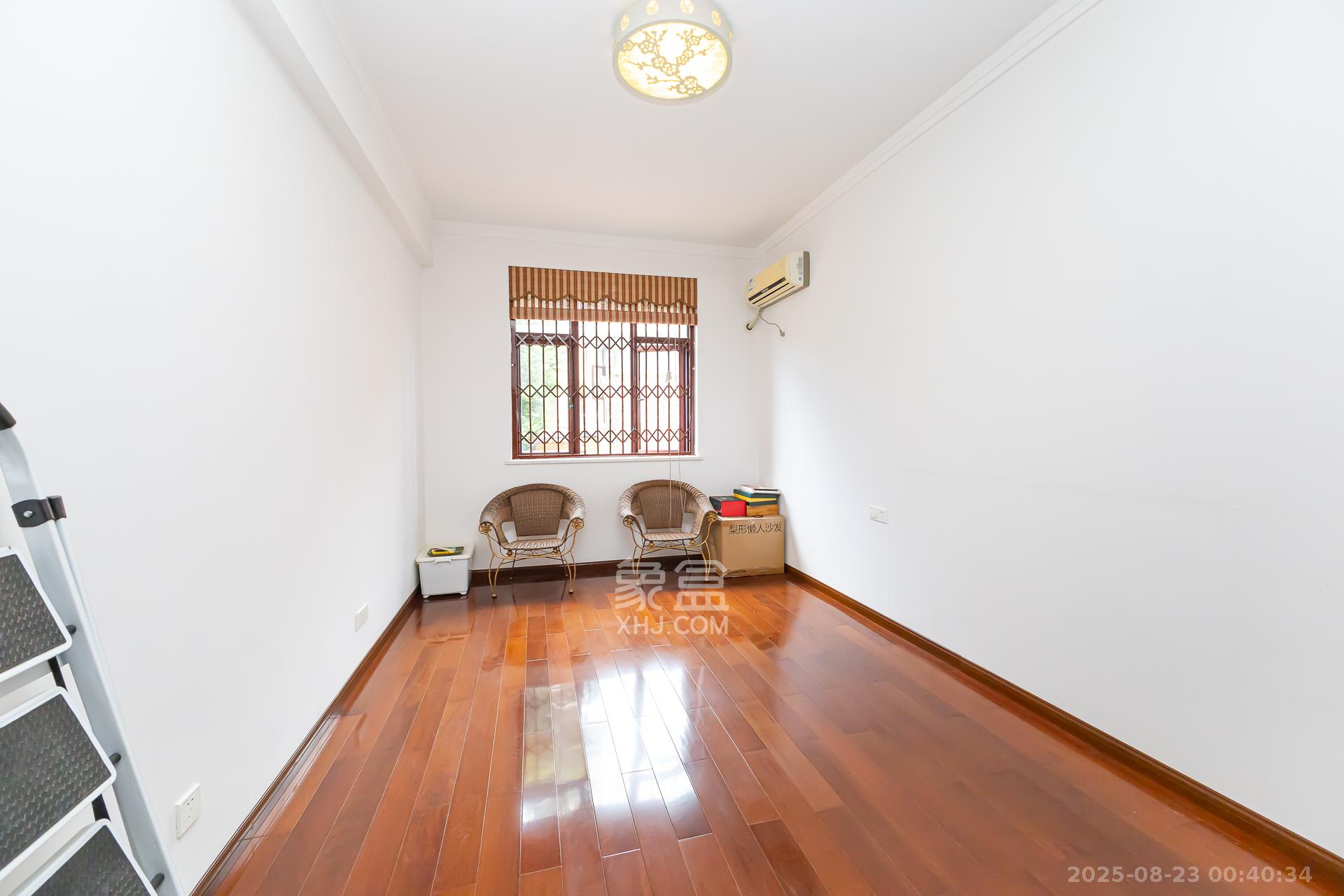 润和之悦(金泽园)  9室3厅4卫    760.0万 润和之悦(金泽园)  9室3厅4卫    760.0万卧室