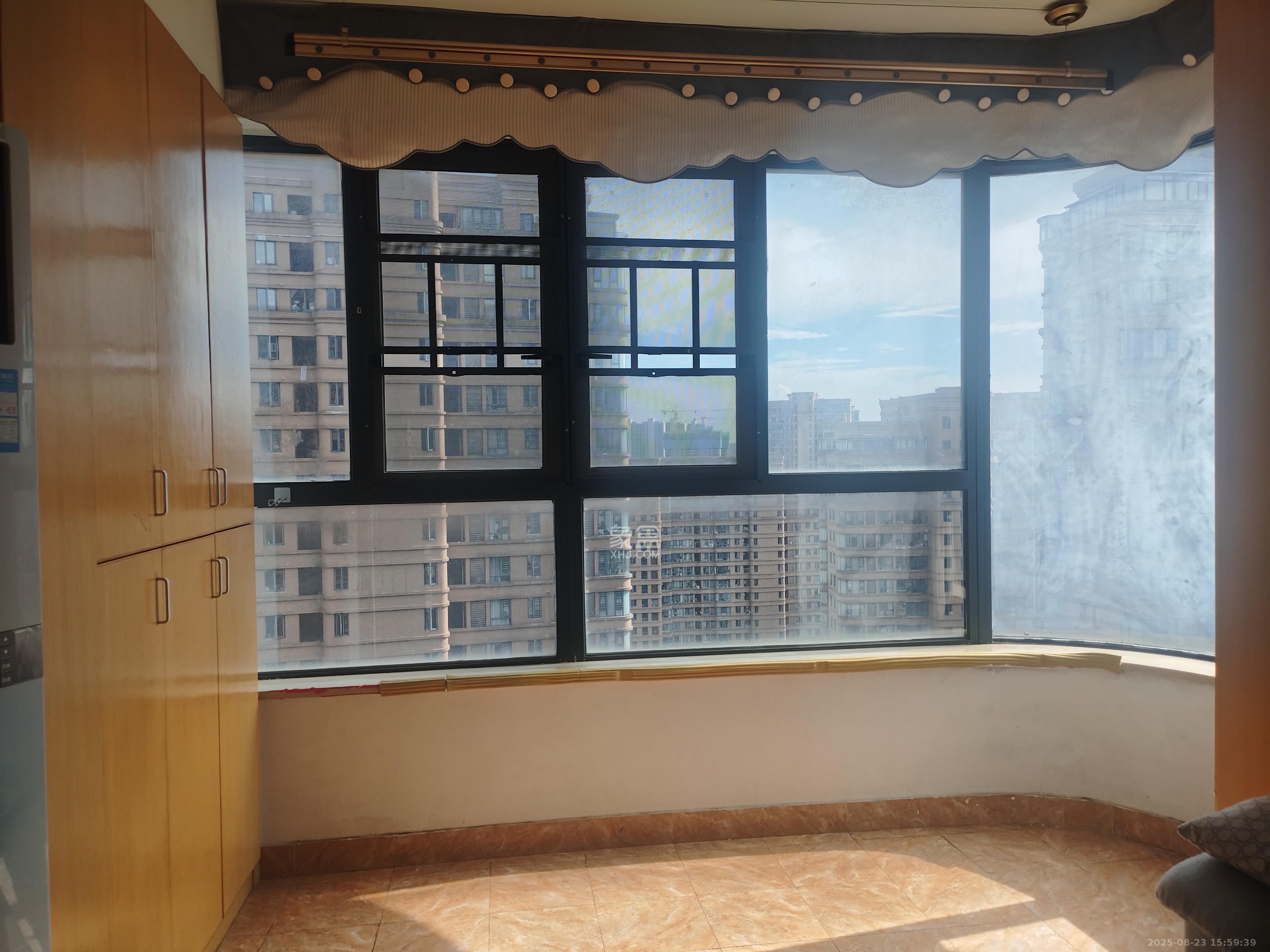 五矿万境水岸一期(万境水岸嘉苑) 3室2厅1卫 2200.0元/月 五矿万境水岸一期(万境水岸嘉苑) 3室2厅1卫 2200.0元/月室内图