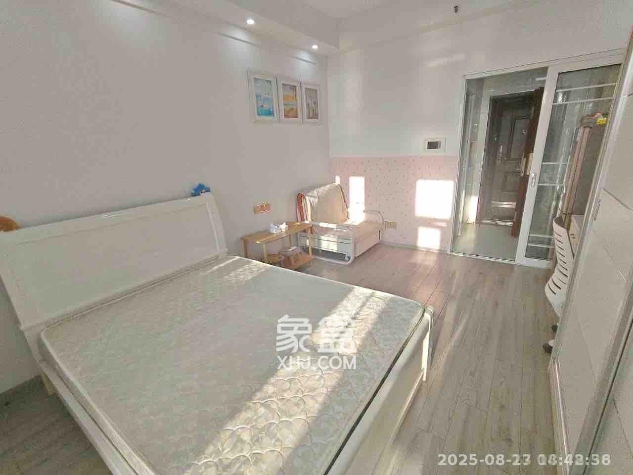 蓝光雍锦阁  1室1厅1卫   1500.00元/月室内图1