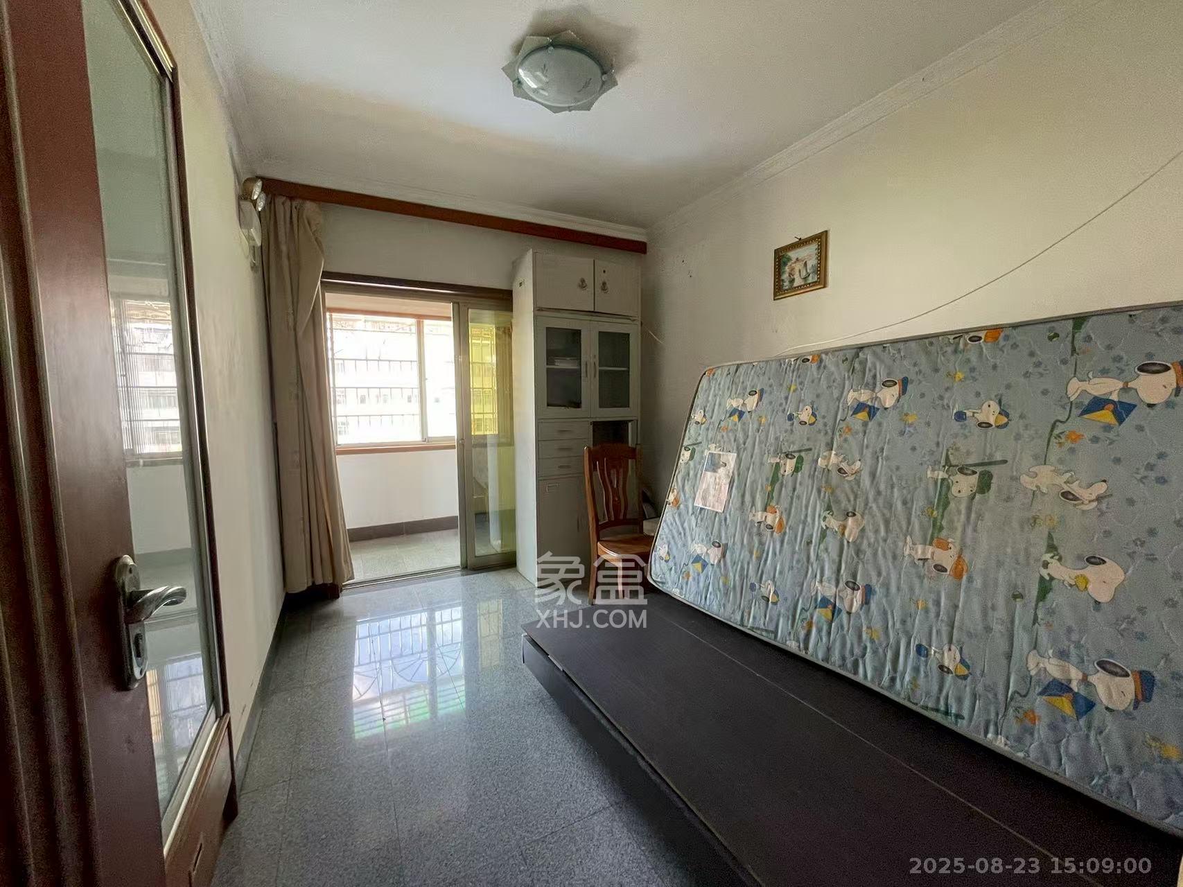 泰禹公馆  3室2厅2卫    1800.0元/月室内图