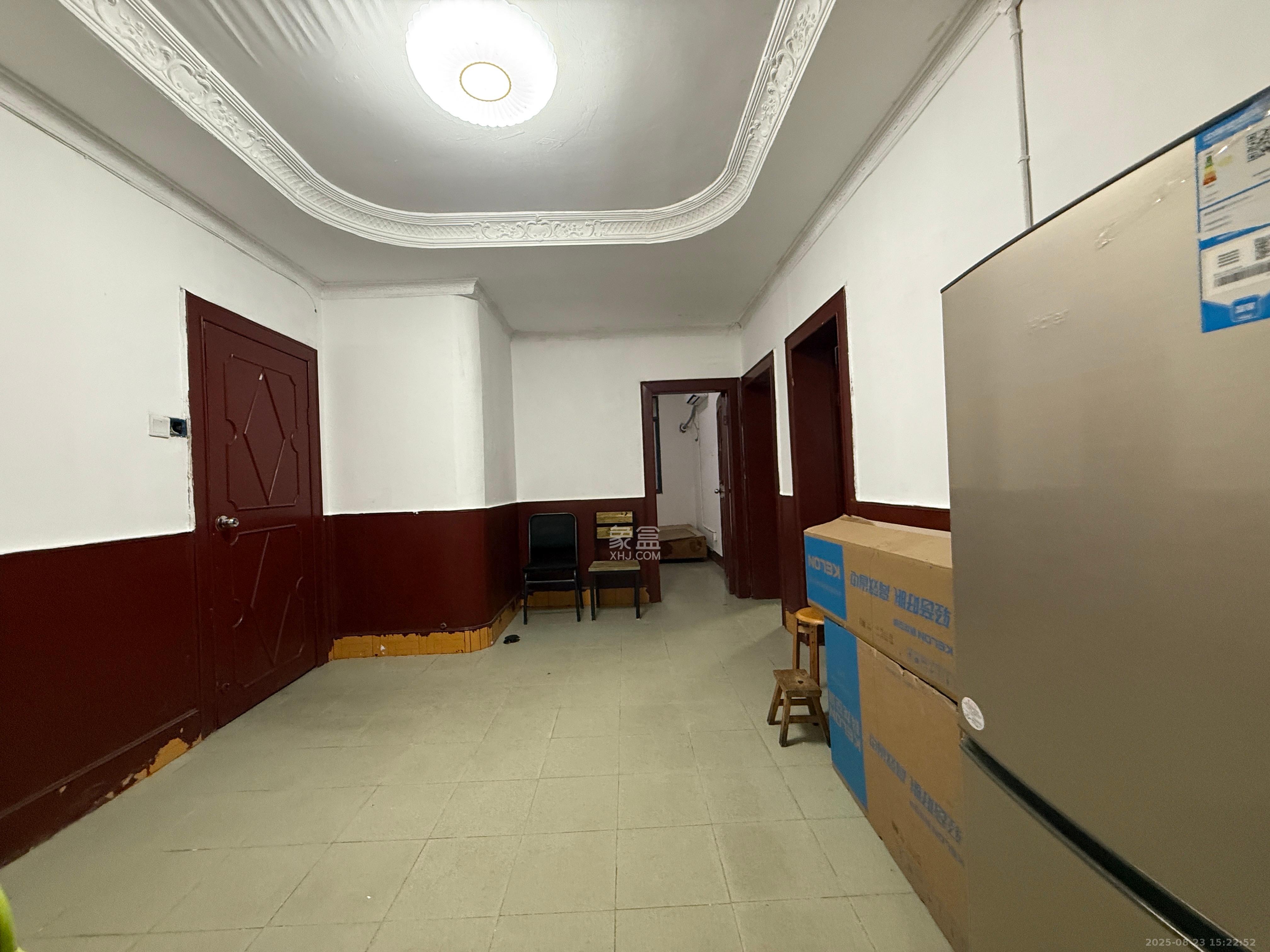 东二环黄兴医院宿舍（长峰医院宿舍、湘城医院）  3室1厅1卫    1800.0元/月室内图